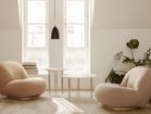 【グビ/GUBI / GOODS】のIOI Side Table / アイオーアイ サイドテーブル Φ500(ブラックセミマットベース × ブラス球) 天板カラー「ホワイトカラーラマーブル」参考イメージ|ID: prp329100004971459 ipo3291000000037281222