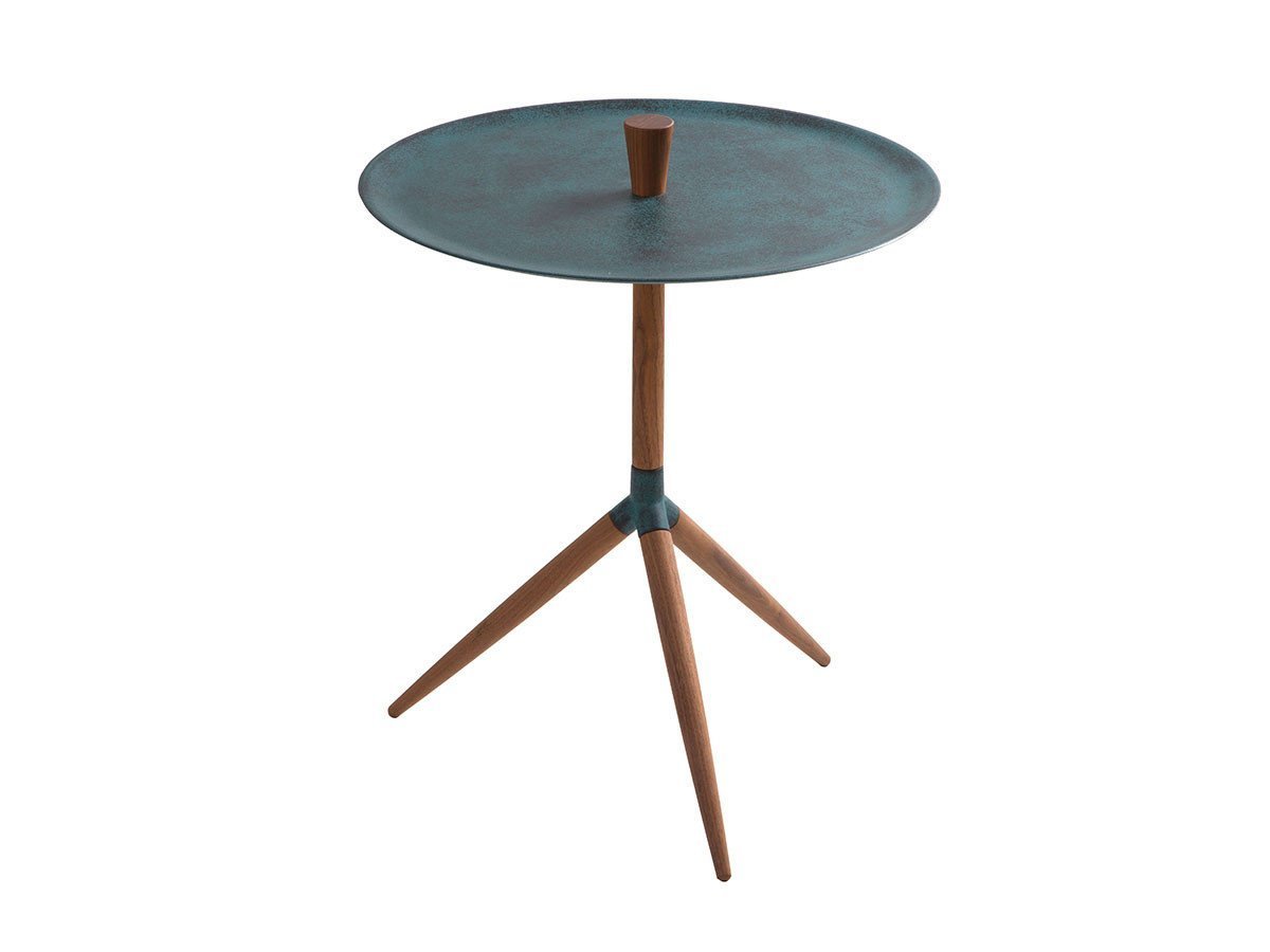【カナヤ/KANAYA / GOODS】のSIDE TABLE HK+01 / サイドテーブル HK+01 インテリア・キッズ・メンズ・レディースファッション・服の通販 founy(ファウニー) 　送料無料　Free Shipping　テーブル　Table, Dining Table　ホーム・キャンプ・アウトドア・お取り寄せ　Home Living / Home & Lifestyle / Camping Gear / Outdoor Camping　家具・インテリア　Home Furniture & Interior. Stylish & Functional Living Spaces　テーブル　Dining, Coffee & Side Tables　サイドテーブル・ナイトテーブル　Side & End Tables　タイプ:ウォールナット × 青錆|ID: prp329100004971940 ipo3291000000037283188