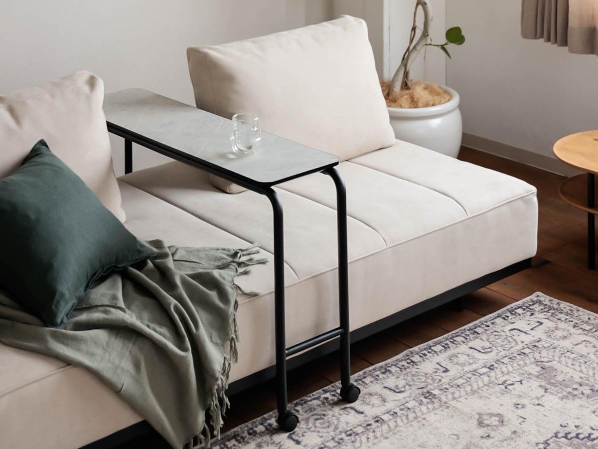 【オアシス/OASIS / GOODS】のGLOW SIDE TABLE / グロー サイドテーブル S インテリア・キッズ・メンズ・レディースファッション・服の通販 founy(ファウニー) 　テーブル　Table, Dining Table　デスク　Desk, Work Desk　ホーム・キャンプ・アウトドア・お取り寄せ　Home Living / Home & Lifestyle / Camping Gear / Outdoor Camping　家具・インテリア　Home Furniture & Interior. Stylish & Functional Living Spaces　テーブル　Dining, Coffee & Side Tables　サイドテーブル・ナイトテーブル　Side & End Tables　ホワイト|ID: prp329100004972051 ipo3291000000037283755