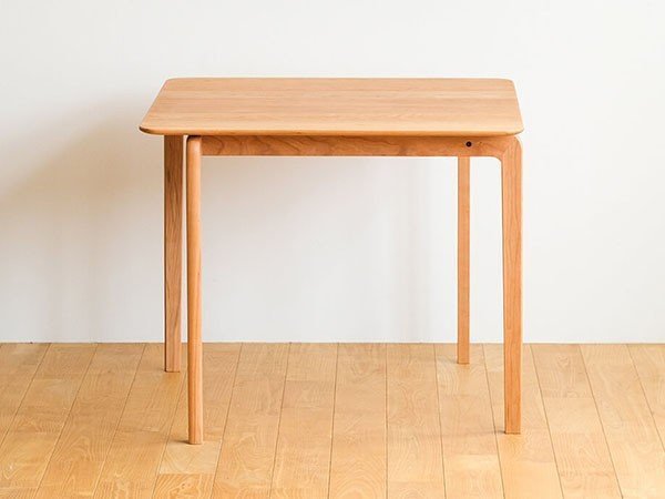 【フライミー ヴェール/FLYMEe vert / GOODS】のLISCIO DINING TABLE / リッショ ダイニングテーブル 84 × 84 インテリア・キッズ・メンズ・レディースファッション・服の通販 founy(ファウニー) 　送料無料　Free Shipping　コンパクト　Compact, Small Size　スクエア　Square, Square Shape　テーブル　Table, Dining Table　ホーム・キャンプ・アウトドア・お取り寄せ　Home Living / Home & Lifestyle / Camping Gear / Outdoor Camping　家具・インテリア　Home Furniture & Interior. Stylish & Functional Living Spaces　テーブル　Dining, Coffee & Side Tables　ダイニングテーブル・食卓テーブル　Dining Tables　ホーム・キャンプ・アウトドア・お取り寄せ　Home Living / Home & Lifestyle / Camping Gear / Outdoor Camping　家具・インテリア　Home Furniture & Interior. Stylish & Functional Living Spaces　テーブル　Dining, Coffee & Side Tables　カフェテーブル・丸型テーブル　Cafe & Bistro Tables　ウッド:チェリー|ID: prp329100004972205 ipo3291000000037284424