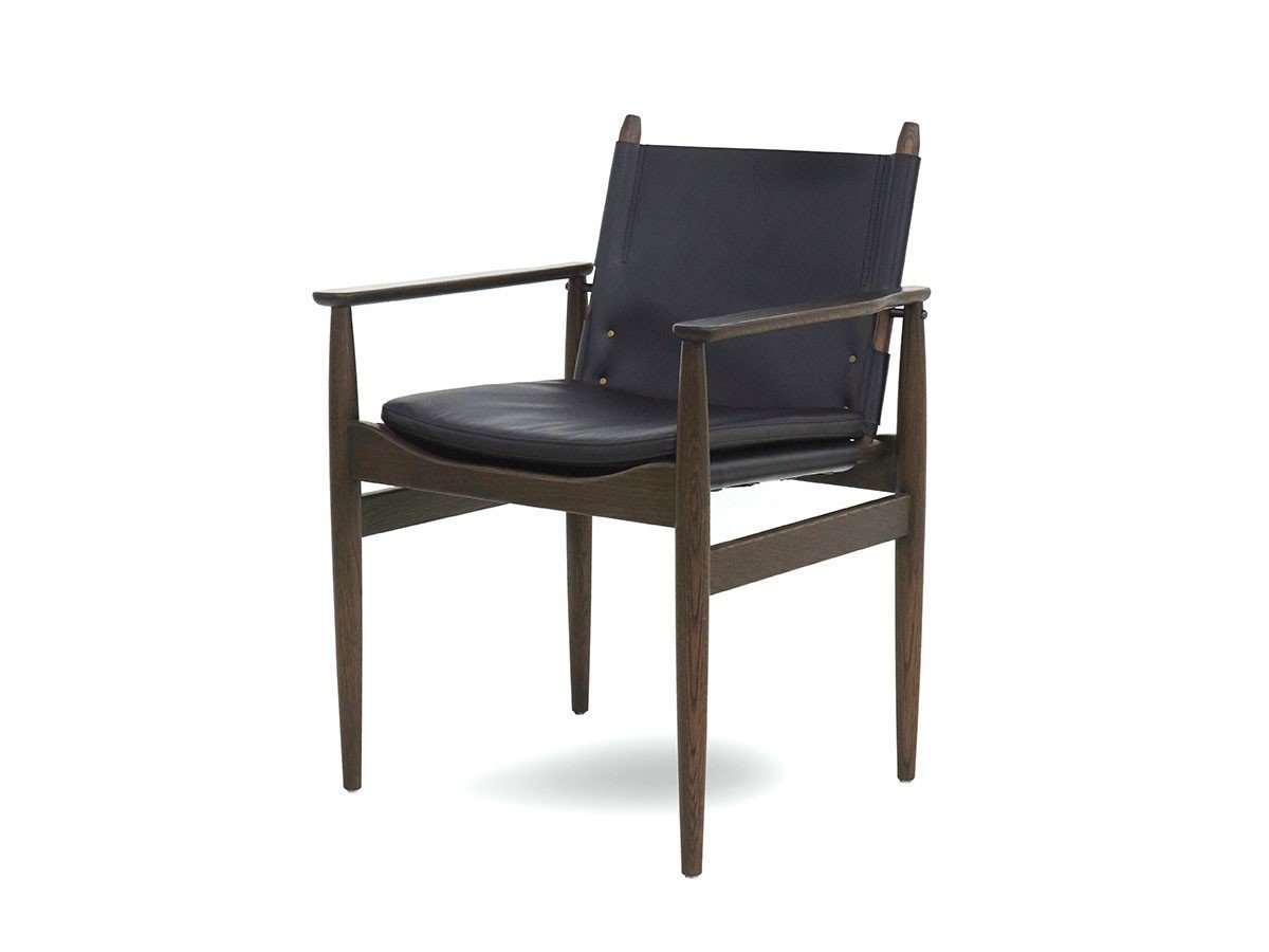 【ステラワークス/Stellar Works / GOODS】のJourney Dining Armchair - LE / ジャーニー ダイニングアームチェア レザー 大人の最旬トレンドファッション＆コーディネート founy(ファウニー) 　送料無料　Free Shipping　おすすめ　Recommended / Our Picks　クッション　Cushion, Throw Pillow　クラシック　Classic, Timeless Style　シンプル　Simple, Minimal　バランス　Balance, Style Balance　モダン　Modern, Contemporary　ホーム・キャンプ・アウトドア・お取り寄せ　Home Living / Home & Lifestyle / Camping Gear / Outdoor Camping　家具・インテリア　Home Furniture & Interior. Stylish & Functional Living Spaces　チェア・椅子　Seating & Chairs　ダイニングチェア・木製チェア　Dining Chairs　ホーム・キャンプ・アウトドア・お取り寄せ　Home Living / Home & Lifestyle / Camping Gear / Outdoor Camping　家具・インテリア　Home Furniture & Interior. Stylish & Functional Living Spaces　チェア・椅子　Seating & Chairs　アームチェア・アクセントチェア　Armchairs & Accent Chairs　 other-1|ID: prp329100004984069 ipo3291000000037336555