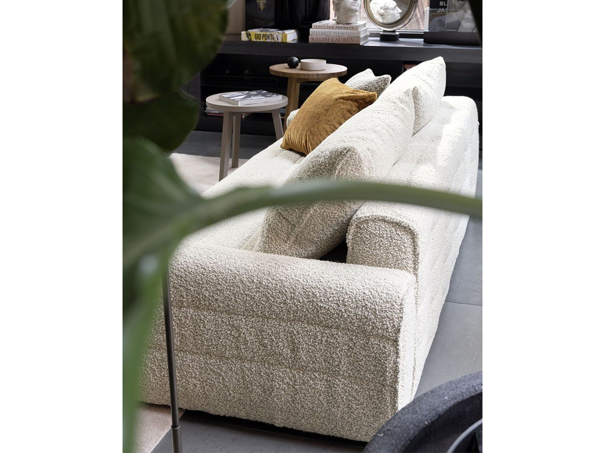 【ジェルバゾーニ/GERVASONI / GOODS】のSamet Fix 10 Sofa / サメット フィックス 10 ソファ(グランデブークレ カライス) インテリア・キッズ・メンズ・レディースファッション・服の通販 founy(ファウニー) 　バランス　Balance, Style Balance　フォルム　Silhouette, Form　リラックス　Relax, Relaxed Fit　ホーム・キャンプ・アウトドア・お取り寄せ　Home Living / Home & Lifestyle / Camping Gear / Outdoor Camping　家具・インテリア　Home Furniture & Interior. Stylish & Functional Living Spaces　ソファー　Couches & Sofas　参考イメージ|ID: prp329100004984096 ipo3291000000037336776