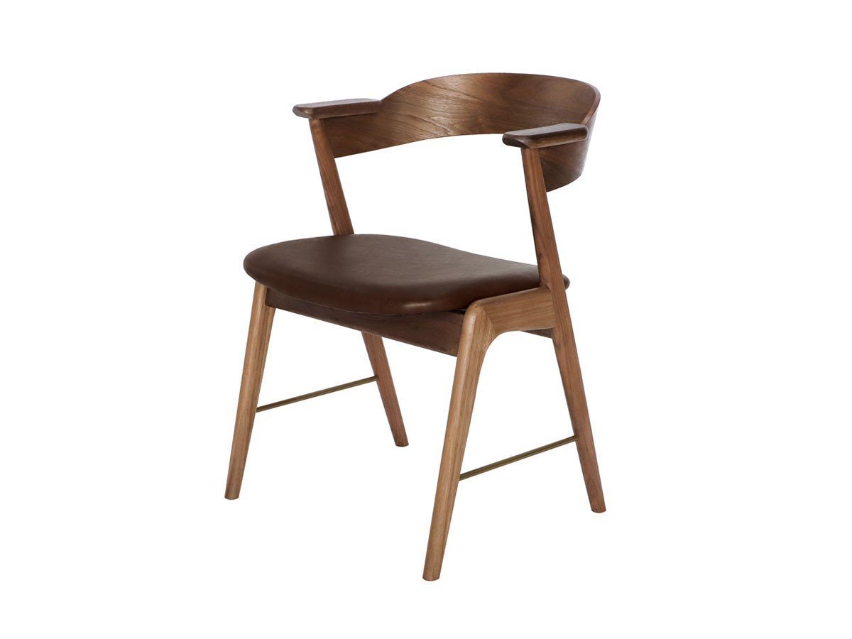 【アデペシュ/a.depeche】のdanis short arm chair PU wood × brass / ダニス ショートアームチェア PU ウッド × ブラス インテリア・キッズ・メンズ・レディースファッション・服の通販 founy(ファウニー) 　アンティーク　Antique-Inspired　ウッド　Wooden Design　ショート　Short, Short Length　フォルム　Silhouette, Form　フレーム　Frame, Outline　ホーム・キャンプ・アウトドア・お取り寄せ　Home Living / Home & Lifestyle / Camping Gear / Outdoor Camping　家具・インテリア　Home Furniture & Interior. Stylish & Functional Living Spaces　チェア・椅子　Seating & Chairs　ダイニングチェア・木製チェア　Dining Chairs　ホーム・キャンプ・アウトドア・お取り寄せ　Home Living / Home & Lifestyle / Camping Gear / Outdoor Camping　家具・インテリア　Home Furniture & Interior. Stylish & Functional Living Spaces　チェア・椅子　Seating & Chairs　アームチェア・アクセントチェア　Armchairs & Accent Chairs　フレームウォルナット、張地:ライトブラウン|ID: prp329100004986512 ipo3291000000037351134