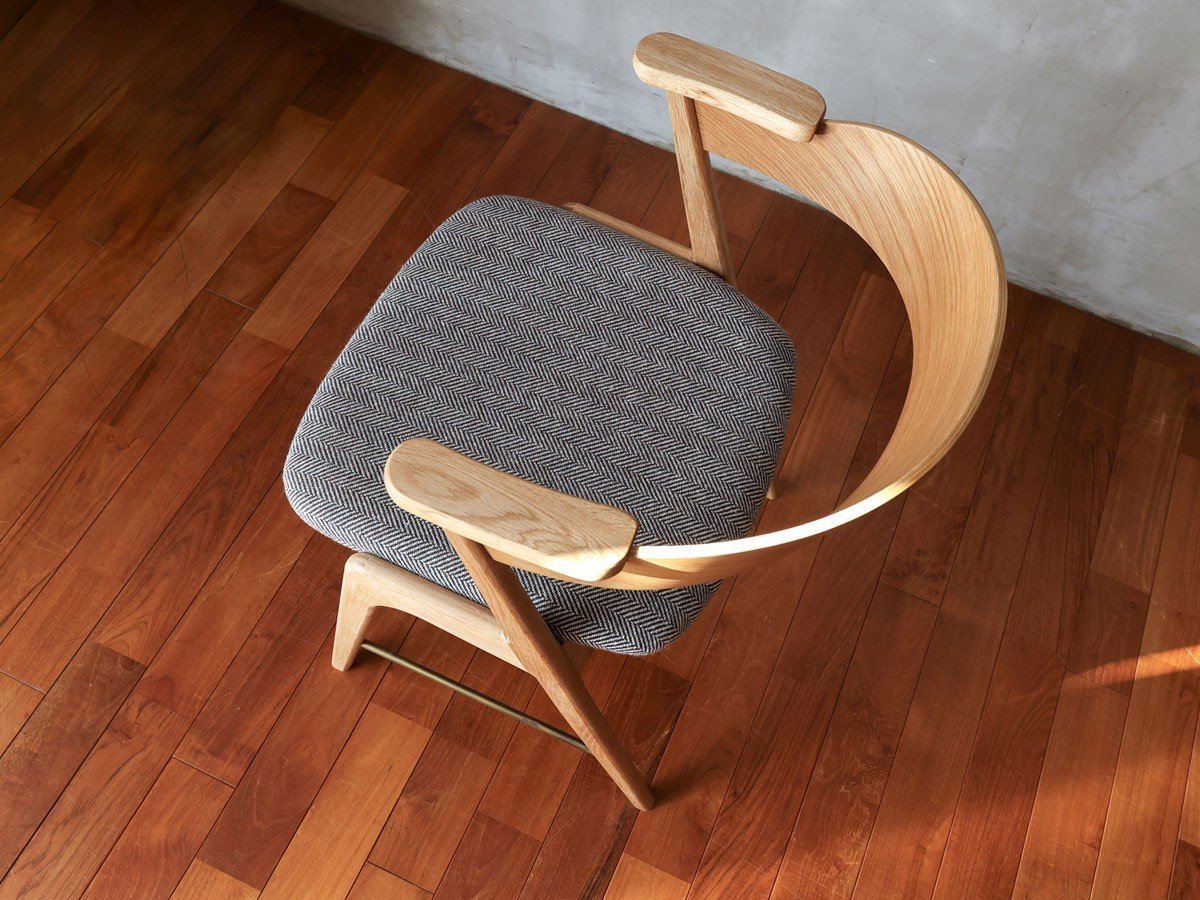 【アデペシュ/a.depeche】のdanis short arm chair PU wood × brass / ダニス ショートアームチェア PU ウッド × ブラス インテリア・キッズ・メンズ・レディースファッション・服の通販 founy(ファウニー) 　アンティーク　Antique-Inspired　ウッド　Wooden Design　ショート　Short, Short Length　フォルム　Silhouette, Form　フレーム　Frame, Outline　ホーム・キャンプ・アウトドア・お取り寄せ　Home Living / Home & Lifestyle / Camping Gear / Outdoor Camping　家具・インテリア　Home Furniture & Interior. Stylish & Functional Living Spaces　チェア・椅子　Seating & Chairs　ダイニングチェア・木製チェア　Dining Chairs　ホーム・キャンプ・アウトドア・お取り寄せ　Home Living / Home & Lifestyle / Camping Gear / Outdoor Camping　家具・インテリア　Home Furniture & Interior. Stylish & Functional Living Spaces　チェア・椅子　Seating & Chairs　アームチェア・アクセントチェア　Armchairs & Accent Chairs　参考イメージ|ID: prp329100004986512 ipo3291000000037351146