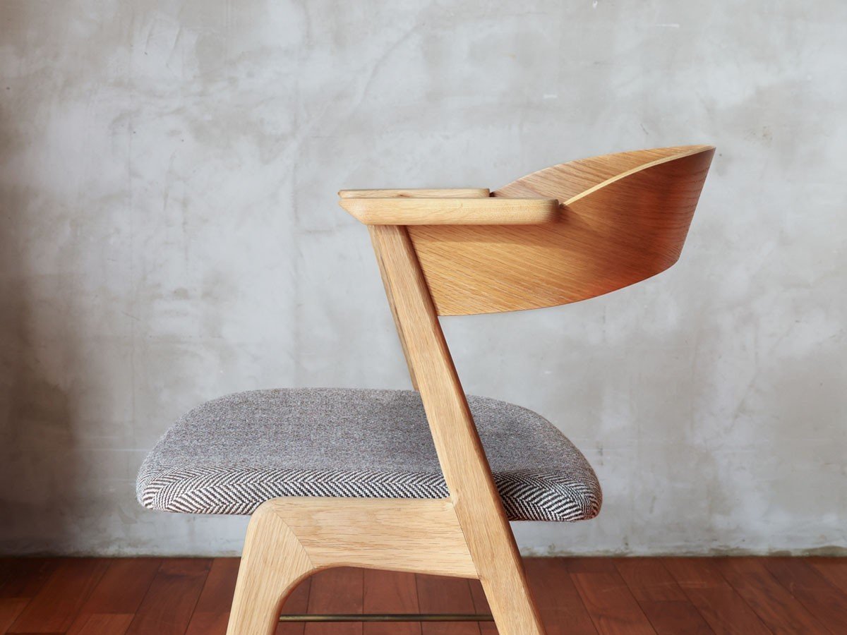 【アデペシュ/a.depeche】のdanis short arm chair PU wood × brass / ダニス ショートアームチェア PU ウッド × ブラス インテリア・キッズ・メンズ・レディースファッション・服の通販 founy(ファウニー) 　アンティーク　Antique-Inspired　ウッド　Wooden Design　ショート　Short, Short Length　フォルム　Silhouette, Form　フレーム　Frame, Outline　ホーム・キャンプ・アウトドア・お取り寄せ　Home Living / Home & Lifestyle / Camping Gear / Outdoor Camping　家具・インテリア　Home Furniture & Interior. Stylish & Functional Living Spaces　チェア・椅子　Seating & Chairs　ダイニングチェア・木製チェア　Dining Chairs　ホーム・キャンプ・アウトドア・お取り寄せ　Home Living / Home & Lifestyle / Camping Gear / Outdoor Camping　家具・インテリア　Home Furniture & Interior. Stylish & Functional Living Spaces　チェア・椅子　Seating & Chairs　アームチェア・アクセントチェア　Armchairs & Accent Chairs　参考イメージ|ID: prp329100004986512 ipo3291000000037351147