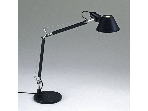 【アルテミデ/Artemide / GOODS】のTOLOMEO Mini Table / トロメオ ミニ テーブル インテリア・キッズ・メンズ・レディースファッション・服の通販 founy(ファウニー) 　送料無料　Free Shipping　イタリア　Italy　テーブル　Table, Dining Table　デスク　Desk, Work Desk　フォルム　Silhouette, Form　ワイヤー　Wire, Wired Bra　人気　Popular, Best Seller　ホーム・キャンプ・アウトドア・お取り寄せ　Home Living / Home & Lifestyle / Camping Gear / Outdoor Camping　家具・インテリア　Home Furniture & Interior. Stylish & Functional Living Spaces　ライト・照明　Lamps & Lighting Fixtures　デスクライト・卓上照明　Desk Lamp / Table Lamp / Study Light　ブラック|ID: prp329100004986520 ipo3291000000037351215
