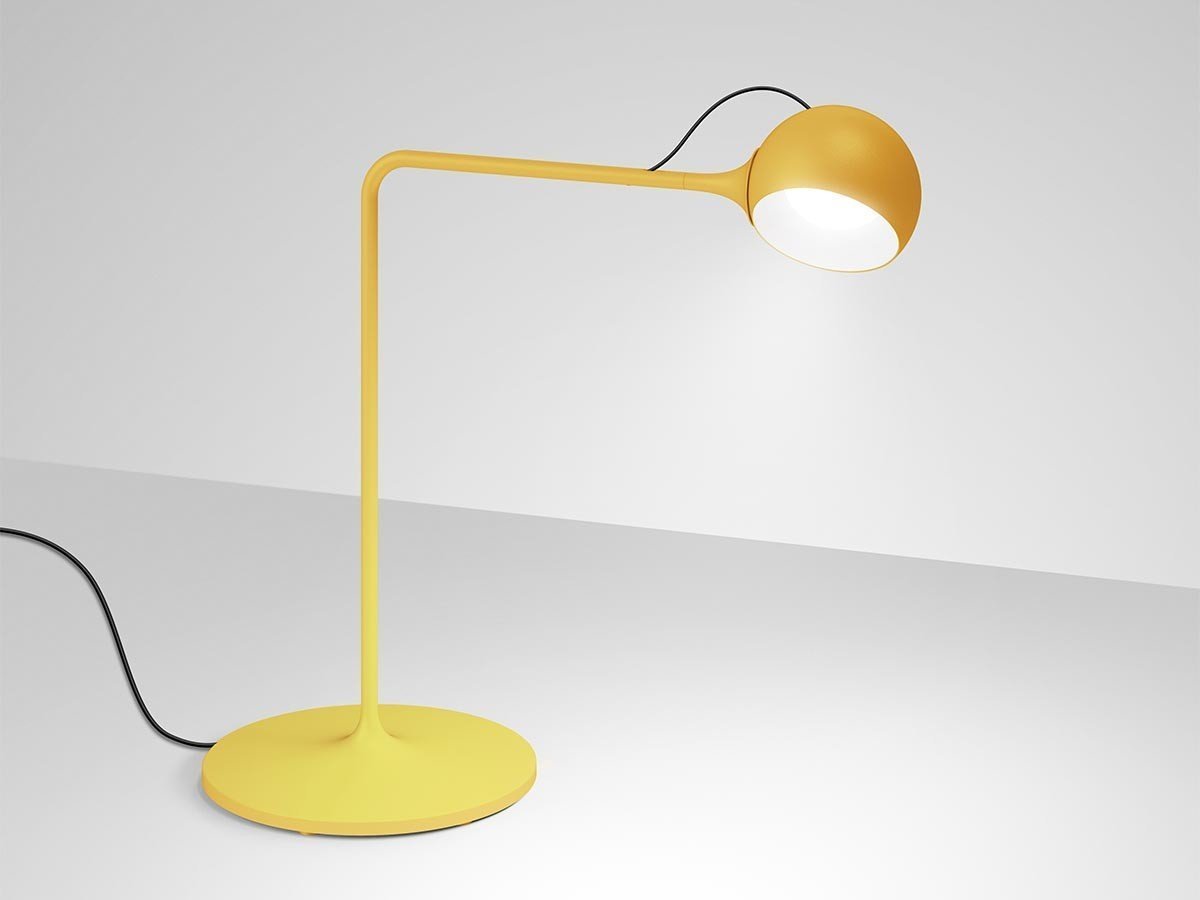 【アルテミデ/Artemide / GOODS】のIXA Table / イクサ テーブル インテリア・キッズ・メンズ・レディースファッション・服の通販 founy(ファウニー) 　送料無料　Free Shipping　クラシック　Classic, Timeless Style　シンプル　Simple, Minimal　テーブル　Table, Dining Table　デスク　Desk, Work Desk　マグネット　Magnet, Magnetic Closure　ホーム・キャンプ・アウトドア・お取り寄せ　Home Living / Home & Lifestyle / Camping Gear / Outdoor Camping　家具・インテリア　Home Furniture & Interior. Stylish & Functional Living Spaces　ライト・照明　Lamps & Lighting Fixtures　デスクライト・卓上照明　Desk Lamp / Table Lamp / Study Light　イエロー|ID: prp329100004986522 ipo3291000000037351225