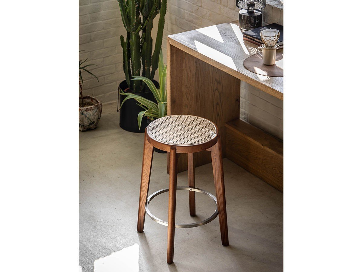 【ノットアンティークス/knot antiques / CRASH GATE】のCLUB BAR STOOL / クラブ バースツール インテリア・キッズ・メンズ・レディースファッション・服の通販 founy(ファウニー) 　ラタン　Rattan, Woven Rattan　ホーム・キャンプ・アウトドア・お取り寄せ　Home Living / Home & Lifestyle / Camping Gear / Outdoor Camping　家具・インテリア　Home Furniture & Interior. Stylish & Functional Living Spaces　チェア・椅子　Seating & Chairs　スツール・バースツール　Stools & Bar Stools　ホーム・キャンプ・アウトドア・お取り寄せ　Home Living / Home & Lifestyle / Camping Gear / Outdoor Camping　家具・インテリア　Home Furniture & Interior. Stylish & Functional Living Spaces　チェア・椅子　Seating & Chairs　カウンターチェア・ハイチェア　Bar Stools / High Stools　参考イメージ|ID: prp329100004987011 ipo3291000000037358105