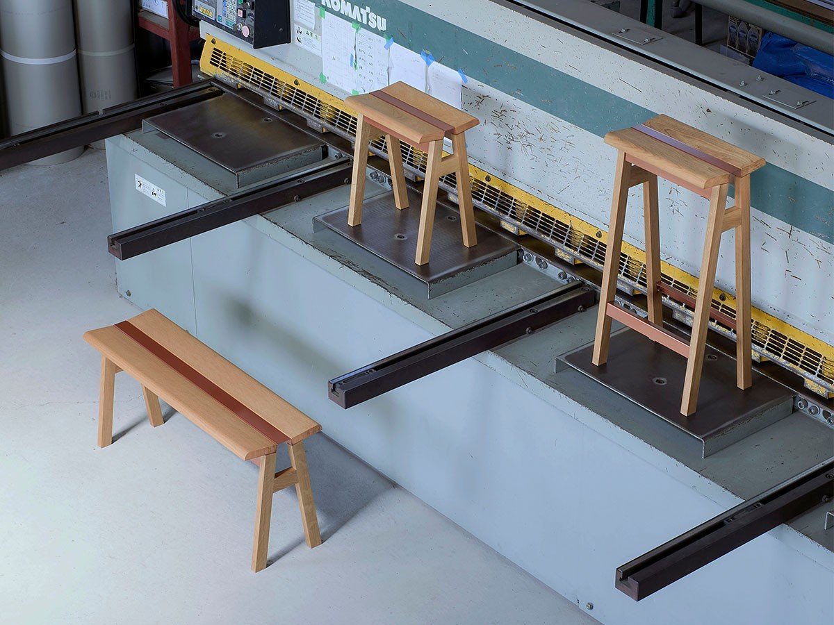 【フルクラム/Fulcrum / GOODS】のHi.series hi-stool / エイチアイシリーズ ハイスツール インテリア・キッズ・メンズ・レディースファッション・服の通販 founy(ファウニー) 　シンプル　Simple, Minimal　送料無料　Free Shipping　ホーム・キャンプ・アウトドア・お取り寄せ　Home Living / Home & Lifestyle / Camping Gear / Outdoor Camping　家具・インテリア　Home Furniture & Interior. Stylish & Functional Living Spaces　チェア・椅子　Seating & Chairs　スツール・バースツール　Stools & Bar Stools　ホーム・キャンプ・アウトドア・お取り寄せ　Home Living / Home & Lifestyle / Camping Gear / Outdoor Camping　家具・インテリア　Home Furniture & Interior. Stylish & Functional Living Spaces　チェア・椅子　Seating & Chairs　カウンターチェア・ハイチェア　Bar Stools / High Stools　折り加工を施した鋼板を、座面の一部としたシリーズです。鋼板パーツは、建築板金工場にて一点ずつ加工され|ID: prp329100004987834 ipo3291000000037365442