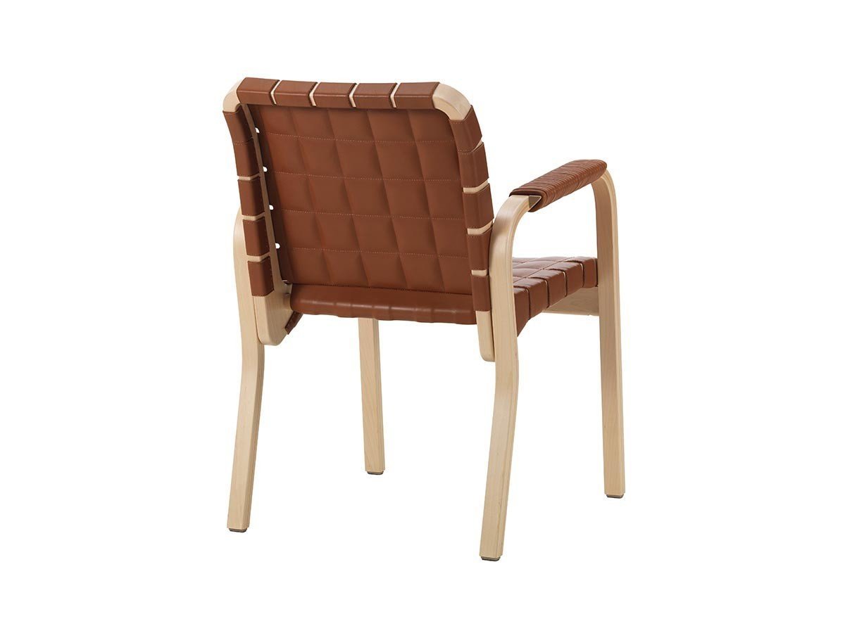 【アルテック/artek / GOODS】のARMCHAIR 45 / アームチェア 45(キルティングレザー / レザーチューブ巻アーム) インテリア・キッズ・メンズ・レディースファッション・服の通販 founy(ファウニー) 　キルティング　Quilted, Quilting　コレクション　Collection, Seasonal Line　シンプル　Simple, Minimal　チューブ　Tube, Tube Top　テーブル　Table, Dining Table　デスク　Desk, Work Desk　フレーム　Frame, Outline　リラックス　Relax, Relaxed Fit　送料無料　Free Shipping　ホーム・キャンプ・アウトドア・お取り寄せ　Home Living / Home & Lifestyle / Camping Gear / Outdoor Camping　家具・インテリア　Home Furniture & Interior. Stylish & Functional Living Spaces　チェア・椅子　Seating & Chairs　ダイニングチェア・木製チェア　Dining Chairs　ホーム・キャンプ・アウトドア・お取り寄せ　Home Living / Home & Lifestyle / Camping Gear / Outdoor Camping　家具・インテリア　Home Furniture & Interior. Stylish & Functional Living Spaces　チェア・椅子　Seating & Chairs　アームチェア・アクセントチェア　Armchairs & Accent Chairs　本商品の背座面は「キルティングレザー(ELEGANCE コニャック)」仕様です。|ID: prp329100004987835 ipo3291000000037365449