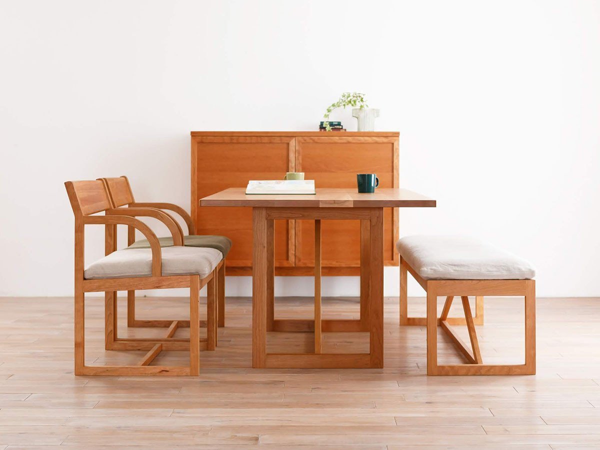 【広松木工/Hiromatsu Furniture / GOODS】のCORNICE / コルニーチェ LDチェア インテリア・キッズ・メンズ・レディースファッション・服の通販 founy(ファウニー) 　送料無料　Free Shipping　フレーム　Frame, Outline　ビジネス 仕事 通勤　Business / Work / Commuting　ホーム・キャンプ・アウトドア・お取り寄せ　Home Living / Home & Lifestyle / Camping Gear / Outdoor Camping　家具・インテリア　Home Furniture & Interior. Stylish & Functional Living Spaces　チェア・椅子　Seating & Chairs　ダイニングチェア・木製チェア　Dining Chairs　張地:(手前から)ナチュラル / NA(ルーガ)、カーキ / KH(ルーガ)、フレーム:チェリー|ID: prp329100004990549 ipo3291000000037380146