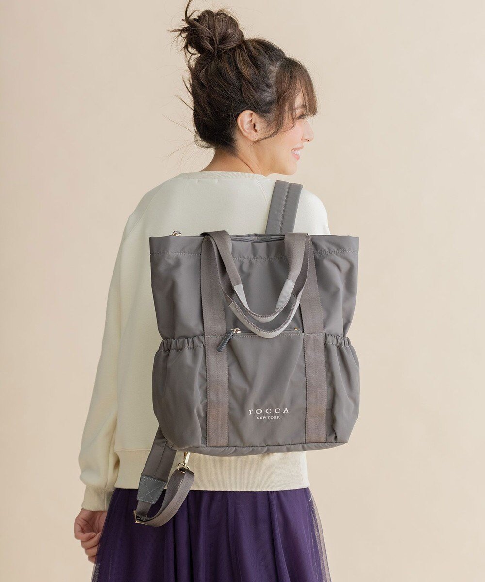 【トッカ/TOCCA】の【新色登場!WEB&一部店舗限定・撥水】CIELO TRAVEL BACKPACK バックパック インテリア・キッズ・メンズ・レディースファッション・服の通販 founy(ファニー) 　ファッション　Fashion　レディースファッション　Ladies' Fashion Online　バッグ　Bag　ギャザー　Gather　クッション　Cushion　クラウン　Crown　軽量　Lightweight　シューズ　Shoes　スポーツ　Sports　財布　Wallet　雑誌　Magazine　フラット　Flat　ポケット　Pocket　ポーチ　Pouch　メッシュ　Mesh　リュック　Ruck Sack　おすすめ　Recommend　旅行　Travel　ビジネス 仕事 通勤　Business　ベージュ系|ID: prp329100002112186 ipo3291000000032297555