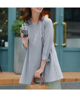 【ティアクラッセ/Tiaclasse】の【おのののかさん着用】半袖&七分袖選べる袖丈バックフレアチュニック 人気、トレンドファッション・服の通販 founy(ファニー) ファッション Fashion レディースファッション Fashion for Women トップス・カットソー Cut & Sew Tops シャツ・ブラウス・オフィスカジュアル Elegant Blouses & Button-Ups アクセサリー Fashion Accessories ウォッシャブル Machine Washable 春 Spring 洗える Machine Washable 秋 Autumn カーディガン Cardigan, Knitwear ギンガム Gingham, Gingham Fabric シューズ Shoes, Footwear ストライプ Stripe, Striped Pattern チェック Check, Plaid, Tartan チュニック Tunic, Long Top ドット Polka Dot, Dot Pattern ドレープ Drape, Draping Fabric フレア Flare, Flared プリント Print, Printed Pattern ポケット Pocket, Pocket Detail 半袖 Short Sleeve, Half Sleeve 無地 Plain, Solid Color ラウンド Round, Round Neck ロング Long, Long-Length 冬 Winter / This Winter S/S・春夏 SS, Spring/Summer, Warm Season 再入荷 Restock / Back in Stock 夏 Summer エレガント 上品 Elegant 新作・新入荷 New Arrivals / New In |ID:prp329100002245379