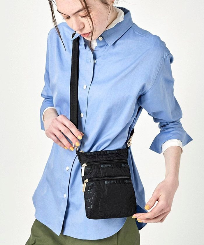 【レスポートサック/LeSportsac】の3 ZIP CROSSBODY/パフィーブロッサムズ インテリア・キッズ・メンズ・レディースファッション・服の通販 founy(ファニー) https://founy.com/ ファッション Fashion レディースファッション WOMEN おすすめ Recommend アウトドア Outdoor スマート Smart フラワー Flower ポケット Pocket モチーフ Motif エレガント 上品 Elegant 人気 Popularity 旅行 Travel 財布 Wallet |ID: prp329100002667329 ipo3291000000027582656