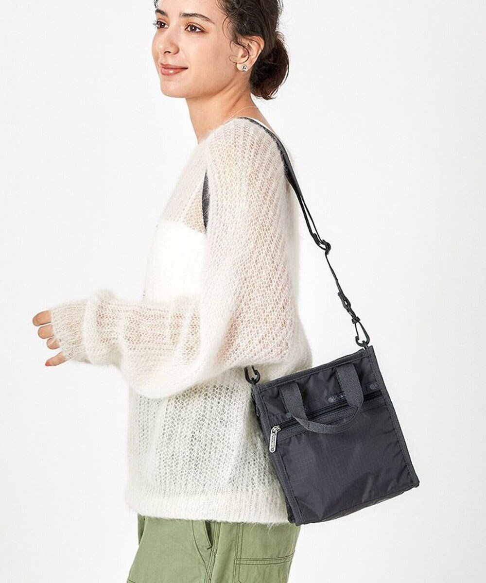 【レスポートサック/LeSportsac】のMINI N/S TOTE/サンダー 人気、トレンドファッション・服の通販 founy(ファニー) 　ファッション　Fashion　レディースファッション　WOMEN　バッグ　Bag　アウトドア　Outdoor　軽量　Lightweight　シンプル　Simple　スクエア　Square　スマート　Smart　財布　Wallet　プリント　Print　ポケット　Pocket　ポーチ　Pouch　無地　Plain Color　おすすめ　Recommend　旅行　Travel　エレガント 上品　Elegant　ビジネス 仕事 通勤　Business　 other-1|ID: prp329100002924490 ipo3291000000028463695