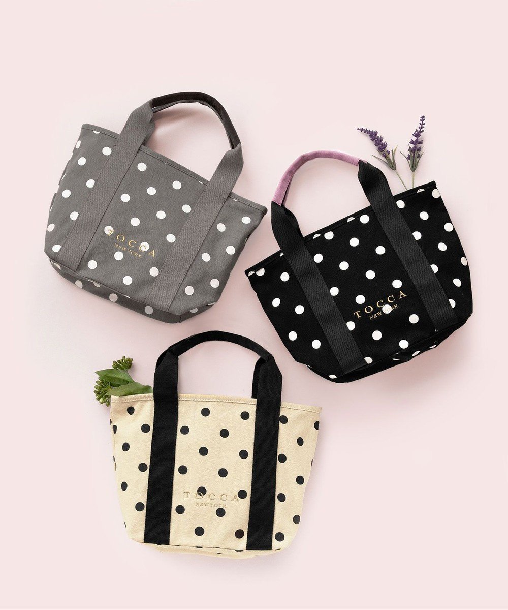 【トッカ/TOCCA】の【WEB&一部店舗限定】TOCCA DOT CANVAS TOTE トートバッグ 人気、トレンドファッション・服の通販 founy(ファニー) 　ファッション　Fashion　レディースファッション　WOMEN　バッグ　Bag　クラウン　Crown　シューズ　Shoes　シンプル　Simple　スポーツ　Sports　財布　Wallet　テクスチャー　Texture　ドット　Dot　プリント　Print　ベーシック　Basic　ポケット　Pocket　ポーチ　Pouch　旅行　Travel　 other-1|ID: prp329100002937524 ipo3291000000026561006