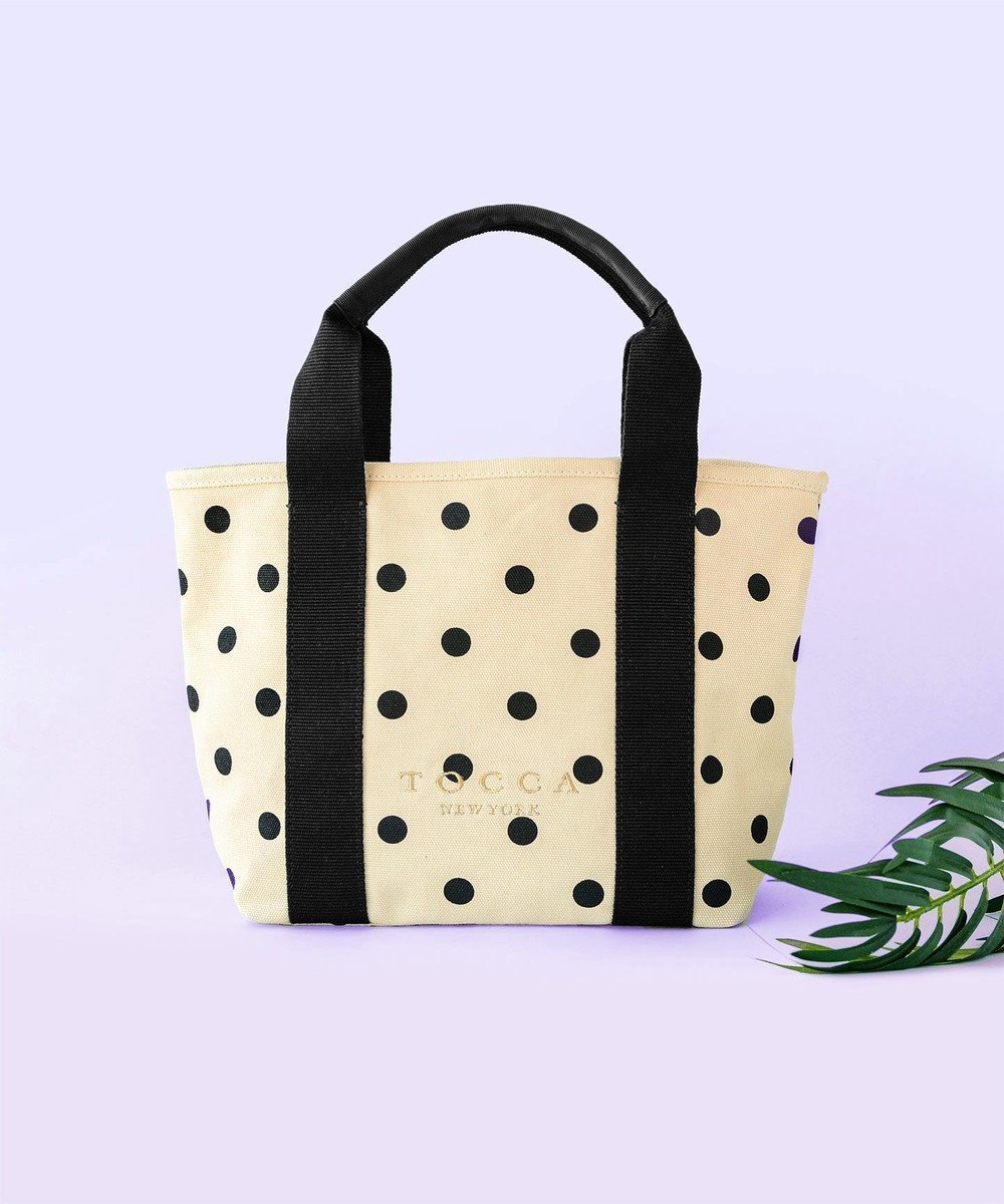 【トッカ/TOCCA】の【WEB&一部店舗限定】TOCCA DOT CANVAS TOTE トートバッグ インテリア・キッズ・メンズ・レディースファッション・服の通販 founy(ファニー) 　ファッション　Fashion　レディースファッション　WOMEN　バッグ　Bag　クラウン　Crown　シューズ　Shoes　シンプル　Simple　スポーツ　Sports　財布　Wallet　テクスチャー　Texture　ドット　Dot　プリント　Print　ベーシック　Basic　ポケット　Pocket　ポーチ　Pouch　旅行　Travel　ベージュ系|ID: prp329100002937524 ipo3291000000026561011