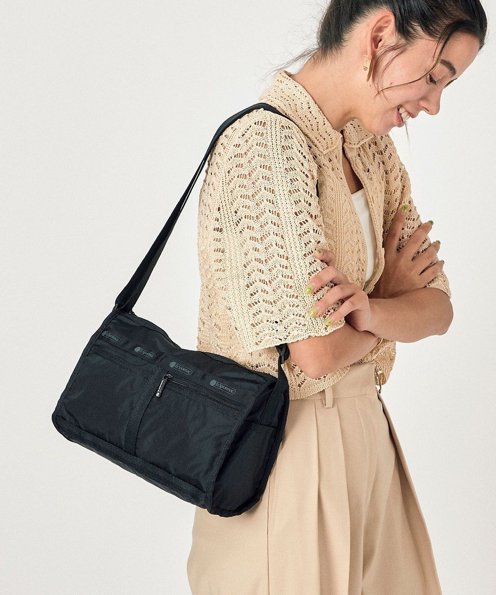 【レスポートサック/LeSportsac】のDELUXE SHOULDER SATCHEL/リサイクルドブラックJP 人気、トレンドファッション・服の通販 founy(ファニー) 　ファッション　Fashion　レディースファッション　WOMEN　軽量　Lightweight　シンプル　Simple　人気　Popularity　プリント　Print　ポケット　Pocket　ポーチ　Pouch　無地　Plain Color　おすすめ　Recommend　ビジネス 仕事 通勤　Business　 other-1|ID: prp329100002993575 ipo3291000000028235674