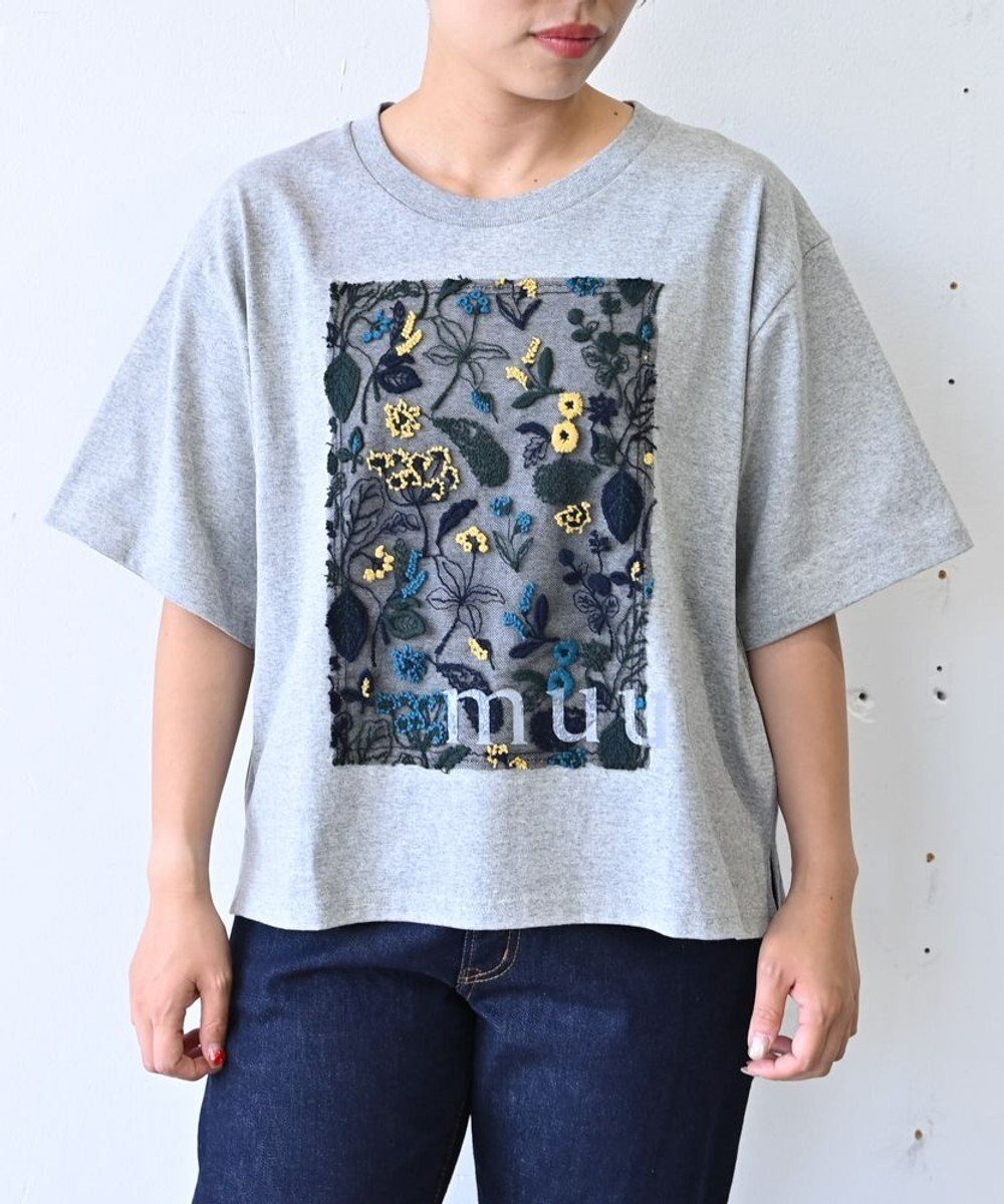 【ムーク/muuc】の〈オープンエンド糸使用ドライタッチコットン生地〉筆記帳刺繍オーバーサイズTシャツ インテリア・キッズ・メンズ・レディースファッション・服の通販 founy(ファニー) 　ファッション　Fashion　レディースファッション　WOMEN　トップス・カットソー　Tops/Tshirt　シャツ/ブラウス　Shirts/Blouses　ロング / Tシャツ　T-Shirts　カットソー　Cut and Sewn　春　Spring　カットソー　Cut And Sew　キャンバス　Canvas　定番　Standard　手編み　Hand Knitting　パターン　Pattern　モチーフ　Motif　再入荷　Restock/Back In Stock/Re Arrival　S/S・春夏　Ss・Spring/Summer　夏　Summer　グレー|ID: prp329100003285708 ipo3291000000028399157