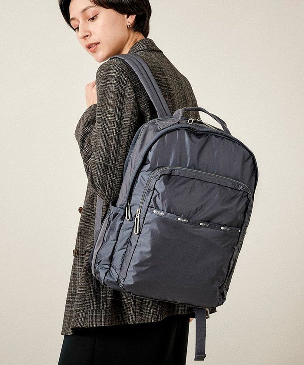 【レスポートサック/LeSportsac】のESSENTIAL CARRYALL BP/シャドウグレーC 人気、トレンドファッション・服の通販 founy(ファニー) 　ファッション　Fashion　レディースファッション　WOMEN　バッグ　Bag　クッション　Cushion　クラシカル　Classical　軽量　Lightweight　シンプル　Simple　スポーツ　Sports　スリーブ　Sleeve　雑誌　Magazine　トラベル　Travel　定番　Standard　人気　Popularity　フォルム　Form　プリント　Print　ポケット　Pocket　無地　Plain Color　リュック　Ruck Sack　おすすめ　Recommend　旅行　Travel　エレガント 上品　Elegant　ビジネス 仕事 通勤　Business　 other-1|ID: prp329100003313798 ipo3291000000024678177