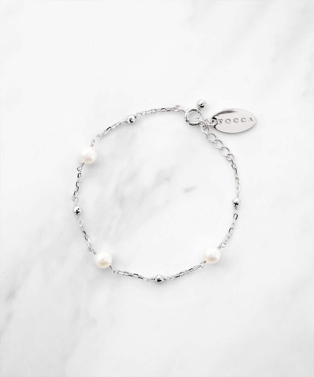 【トッカ/TOCCA】のWALTZ PEARL BRACELET 淡水パール ブレスレット インテリア・キッズ・メンズ・レディースファッション・服の通販 founy(ファニー) 　ファッション　Fashion　レディースファッション　WOMEN　ジュエリー　Jewelry　ブレスレット　Bracelets　おすすめ　Recommend　アクセサリー　Accessories　ギフト プレゼント　Gift Present　シンプル　Simple　チェーン　Chain　ネックレス　Necklace　パール　Pearl　ブレスレット　Bracelet　ポーチ　Pouch　リュクス　Luxe　時計　Clock　シルバー系|ID: prp329100003405300 ipo3291000000029170455