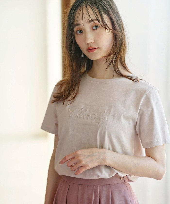 【エニィ スィス/any SiS】のエンボスロゴ Tシャツ インテリア・キッズ・メンズ・レディースファッション・服の通販 founy(ファニー) https://founy.com/ ファッション Fashion レディースファッション WOMEN トップス・カットソー Tops/Tshirt シャツ/ブラウス Shirts/Blouses ロング / Tシャツ T-Shirts カットソー Cut and Sewn 春 Spring カットソー Cut And Sew シリコン Silicon 無地 Plain Color ラウンド Round S/S・春夏 Ss・Spring/Summer 夏 Summer |ID: prp329100003419477 ipo3291000000027249855