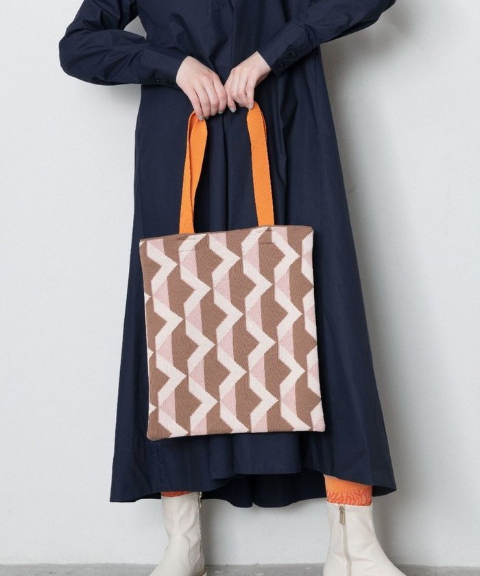 【トリコテ/Tricote】のZIG ZAG TOTE BAG/ジグザグトートバッグ インテリア・キッズ・メンズ・レディースファッション・服の通販 founy(ファニー) https://founy.com/ ファッション Fashion レディースファッション WOMEN バッグ Bag おすすめ Recommend タオル Towel 人気 Popularity 軽量 Lightweight |ID: prp329100003583222 ipo3291000000029298881