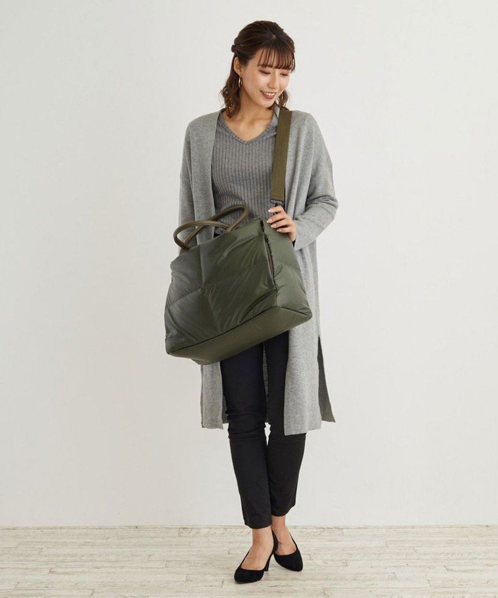 【ルートート/ROOTOTE】の1244【2way 軽量】フェザールー.グランデ.ルートートカロ-A 人気、トレンドファッション・服の通販 founy(ファニー) 　ファッション　Fashion　レディースファッション　WOMEN　バッグ　Bag　インナー　Inner　キルティング　Quilting　軽量　Lightweight　ショルダー　Shoulder　スタイリッシュ　Stylish　ストール　Stall　スポーツ　Sports　スマホ　Smartphone　スマート　Smart　フェザー　Feather　フラット　Flat　ボンディング　Bonding　ポケット　Pocket　旅行　Travel　NEW・新作・新着・新入荷　New Arrivals　ビジネス 仕事 通勤　Business　 other-1|ID: prp329100003620890 ipo3291000000023811248