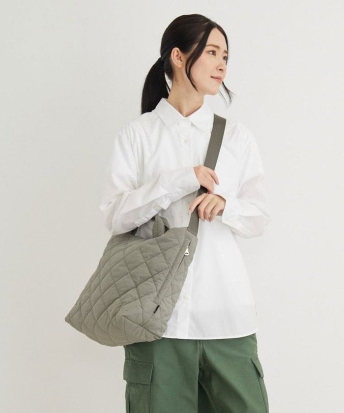 【ルートート/ROOTOTE】の1265【撥水加工】SN.ミディアム2way.ダイヤキルト-F インテリア・キッズ・メンズ・レディースファッション・服の通販 founy(ファニー) https://founy.com/ ファッション Fashion レディースファッション WOMEN カメラ Camera キルティング Quilting キルト Quilt シェイプ Shape ショルダー Shoulder シンプル Simple ストライプ Stripe スマホ Smartphone 財布 Wallet ダイヤモンド Diamond ベーシック Basic ボックス Box ポケット Pocket NEW・新作・新着・新入荷 New Arrivals ビジネス 仕事 通勤 Business |ID: prp329100003635512 ipo3291000000023888228