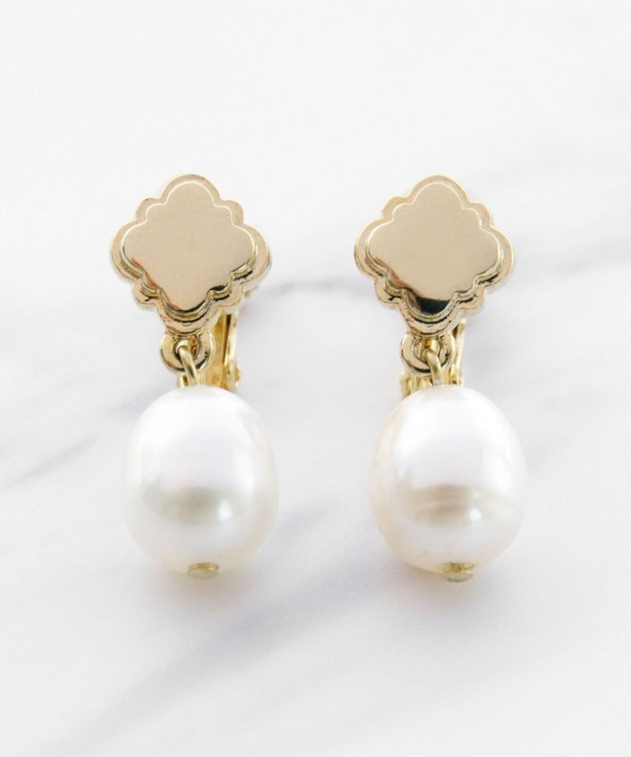 【トッカ/TOCCA】のCLOVER PEARL EARRINGS 淡水バロックパールイヤリング インテリア・キッズ・メンズ・レディースファッション・服の通販 founy(ファニー) https://founy.com/ ファッション Fashion レディースファッション WOMEN ジュエリー Jewelry リング Rings イヤリング Earrings アクセサリー Accessories イヤリング Earrings テクスチャー Texture ネックレス Necklace バロック Baroque パール Pearl フォルム Form ポーチ Pouch S/S・春夏 Ss・Spring/Summer おすすめ Recommend 夏 Summer 2024年 2024 2024春夏・S/S Ss,Spring/Summer,2024 エレガント 上品 Elegant ギフト プレゼント Gift Present |ID: prp329100003704087 ipo3291000000028439107