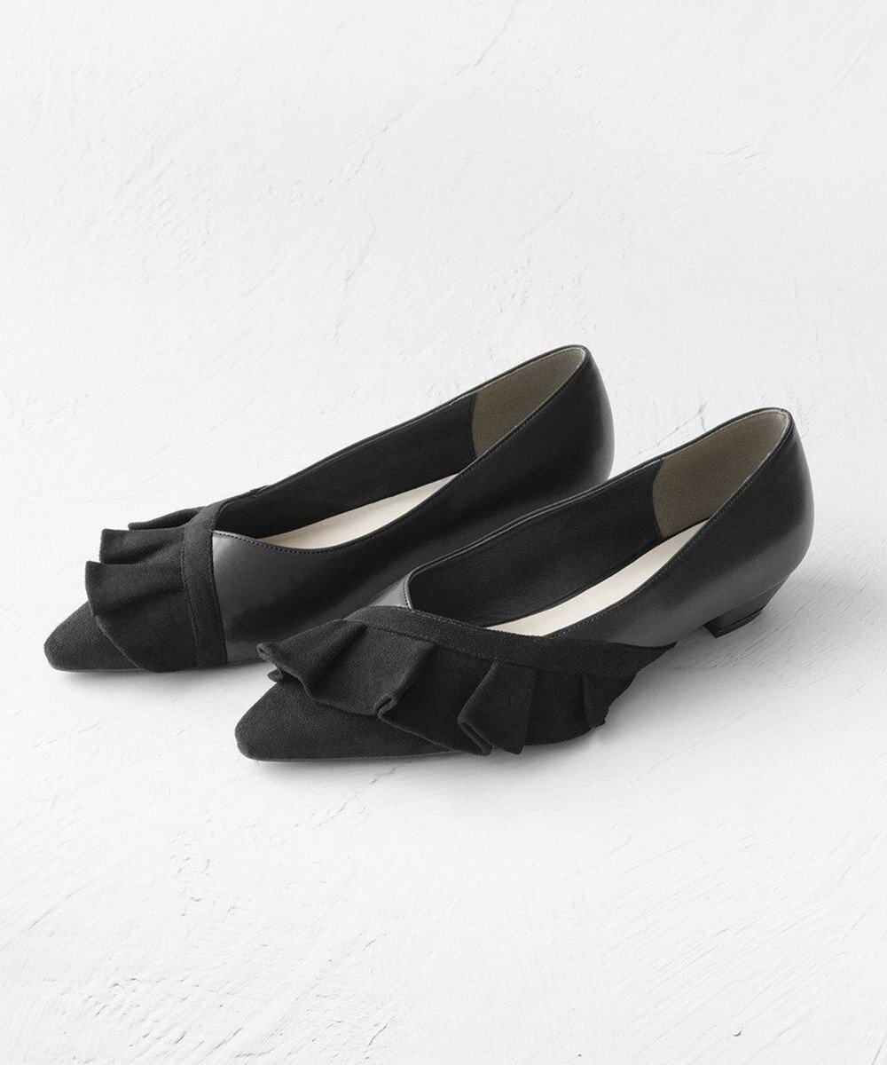 【トッカ/TOCCA】の【大人百花掲載】【低反発クッション】FRILL PUMPS パンプス インテリア・キッズ・メンズ・レディースファッション・服の通販 founy(ファニー) 　ファッション　Fashion　レディースファッション　WOMEN　2024年　2024　2024春夏・S/S　Ss,Spring/Summer,2024　S/S・春夏　Ss・Spring/Summer　エレガント 上品　Elegant　クッション　Cushion　スウェード　Suede　テクスチャー　Texture　デニム　Denim　ドレス　Dress　フェミニン　Feminine　フリル　Frills　フロント　Front　ブロッキング　Blocking　夏　Summer　雑誌　Magazine　ブラック系|ID: prp329100003709024 ipo3291000000028438344