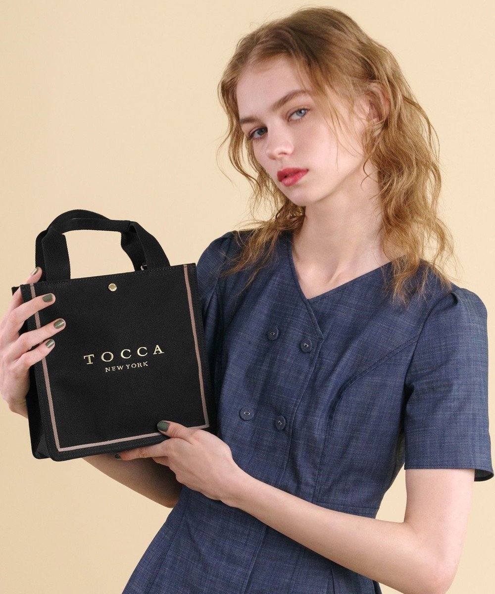 【トッカ/TOCCA】の【WEB限定】TABLEAU BAG キャンバスバッグ 人気、トレンドファッション・服の通販 founy(ファニー) 　ファッション　Fashion　レディースファッション　WOMEN　バッグ　Bag　キャンバス　Canvas　コンパクト　Compact　シンプル　Simple　スクエア　Square　財布　Wallet　トリミング　Trimming　フォルム　Form　フロント　Front　ポケット　Pocket　メタル　Metal　モダン　Modern　リュクス　Luxe　S/S・春夏　Ss・Spring/Summer　夏　Summer　2024年　2024　2024春夏・S/S　Ss,Spring/Summer,2024　 other-1|ID: prp329100003709045 ipo3291000000028436420