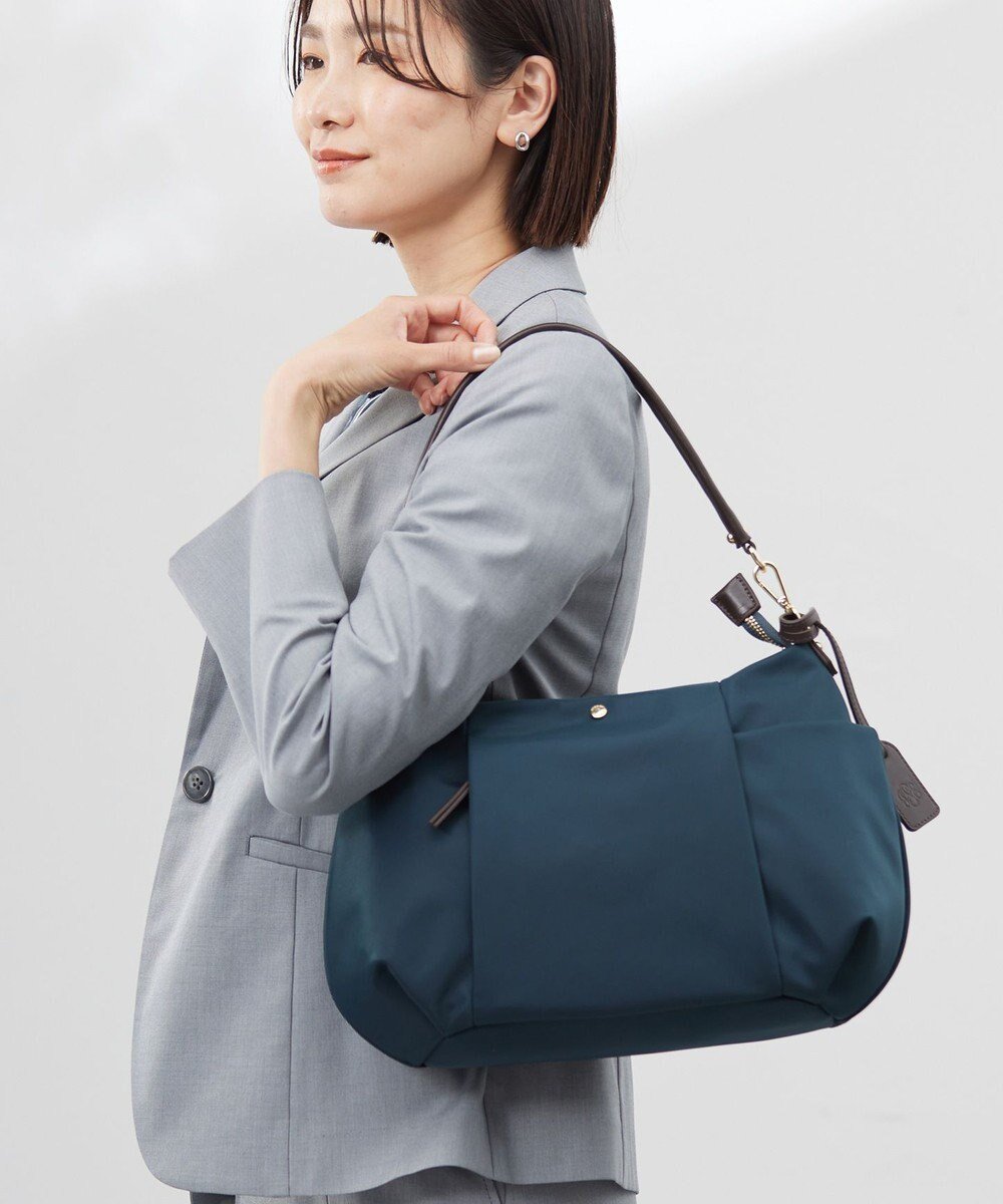 【ジェイ プレス/J.PRESS】の【新色登場!・WEB限定カラーあり・撥水・2way】ナイロン ショルダー バッグ インテリア・キッズ・メンズ・レディースファッション・服の通販 founy(ファニー) 　ファッション　Fashion　レディースファッション　Fashion for Women　バッグ　Bags　イエロー　Yellow　オレンジ　Orange　ショルダー　Shoulder, Shoulder Strap　シンプル　Simple, Minimal　ターコイズ　Turquoise, Blue-Green　チャーム　Charm, Pendant　ポケット　Pocket, Pocket Detail　ポシェット　Pochette, Mini Bag　ダークグリーン系|ID: prp329100003716285 ipo3291000000032297584