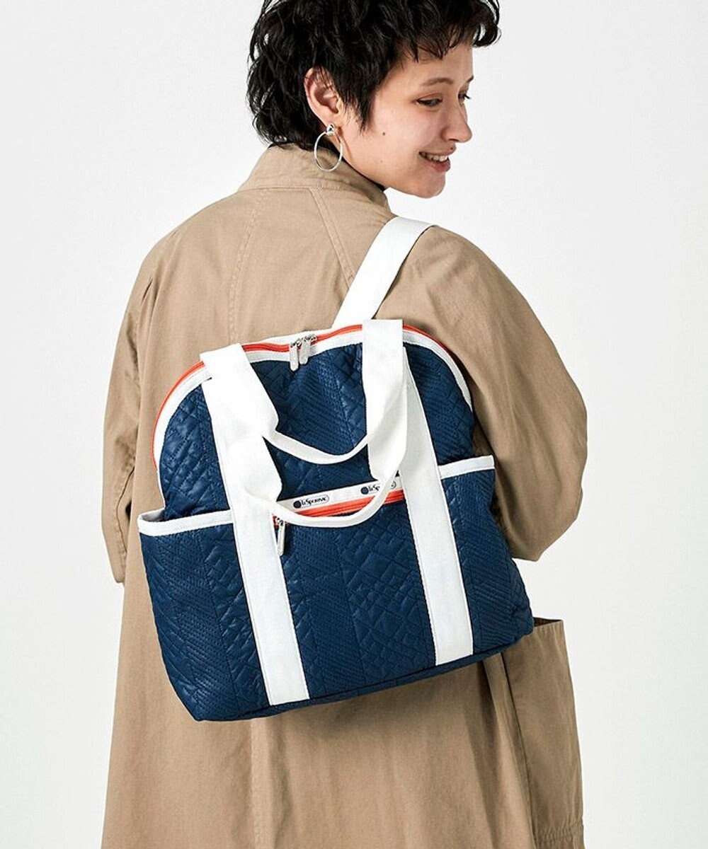 【レスポートサック/LeSportsac】のDOUBLE TROUBLE BACKPACK/セーターキルティングネイビー 人気、トレンドファッション・服の通販 founy(ファニー) 　ファッション　Fashion　レディースファッション　WOMEN　バッグ　Bag　オレンジ　Orange　キルティング　Quilting　プリント　Print　ポケット　Pocket　メッシュ　Mesh　リュック　Ruck Sack　おすすめ　Recommend　スーツケース キャリーケース　Suitcase　 other-1|ID: prp329100003766137 ipo3291000000028339795