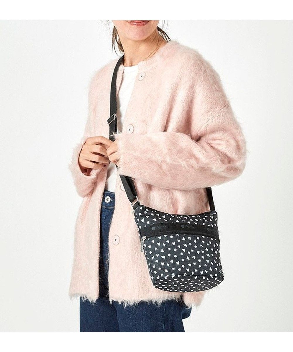 【レスポートサック/LeSportsac】のMINI BUCKET SHOULDER BAG/ブラックハーツ 人気、トレンドファッション・服の通販 founy(ファニー) 　ファッション　Fashion　レディースファッション　WOMEN　アウトドア　Outdoor　スマート　Smart　財布　Wallet　バケツ　Bucket　プリント　Print　ポケット　Pocket　ポーチ　Pouch　モノトーン　Monotone　ランダム　Random　おすすめ　Recommend　旅行　Travel　 other-1|ID: prp329100003810379 ipo3291000000027405313