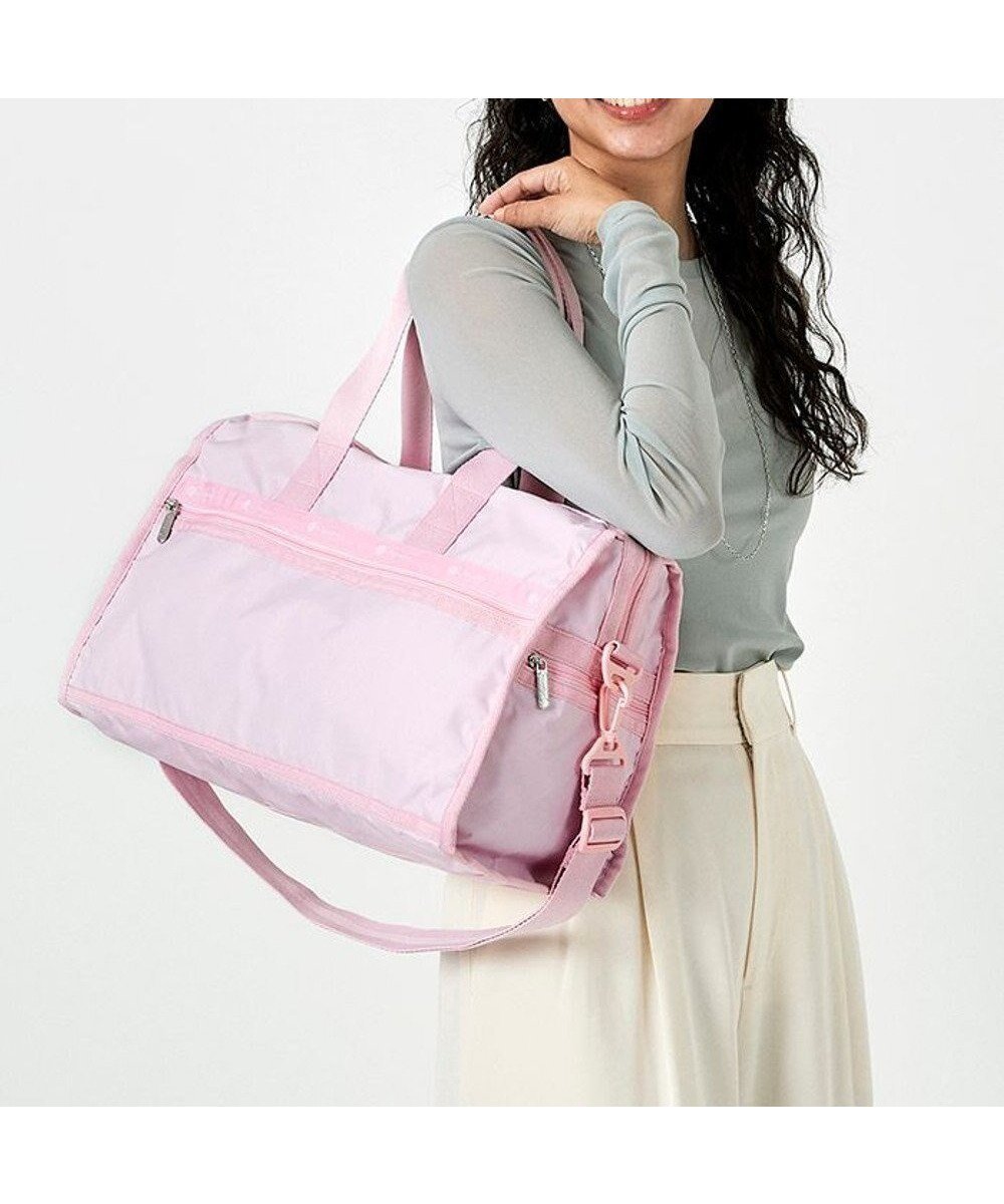 【レスポートサック/LeSportsac】のDELUXE MED WEEKENDER/パウダーピンク 人気、トレンドファッション・服の通販 founy(ファニー) 　ファッション　Fashion　レディースファッション　WOMEN　アウトドア　Outdoor　軽量　Lightweight　シンプル　Simple　スポーツ　Sports　トラベル　Travel　人気　Popularity　パウダー　Powder　プリント　Print　ボストンバッグ　Boston Bag　ポケット　Pocket　無地　Plain Color　おすすめ　Recommend　旅行　Travel　 other-1|ID: prp329100003852691 ipo3291000000025348049