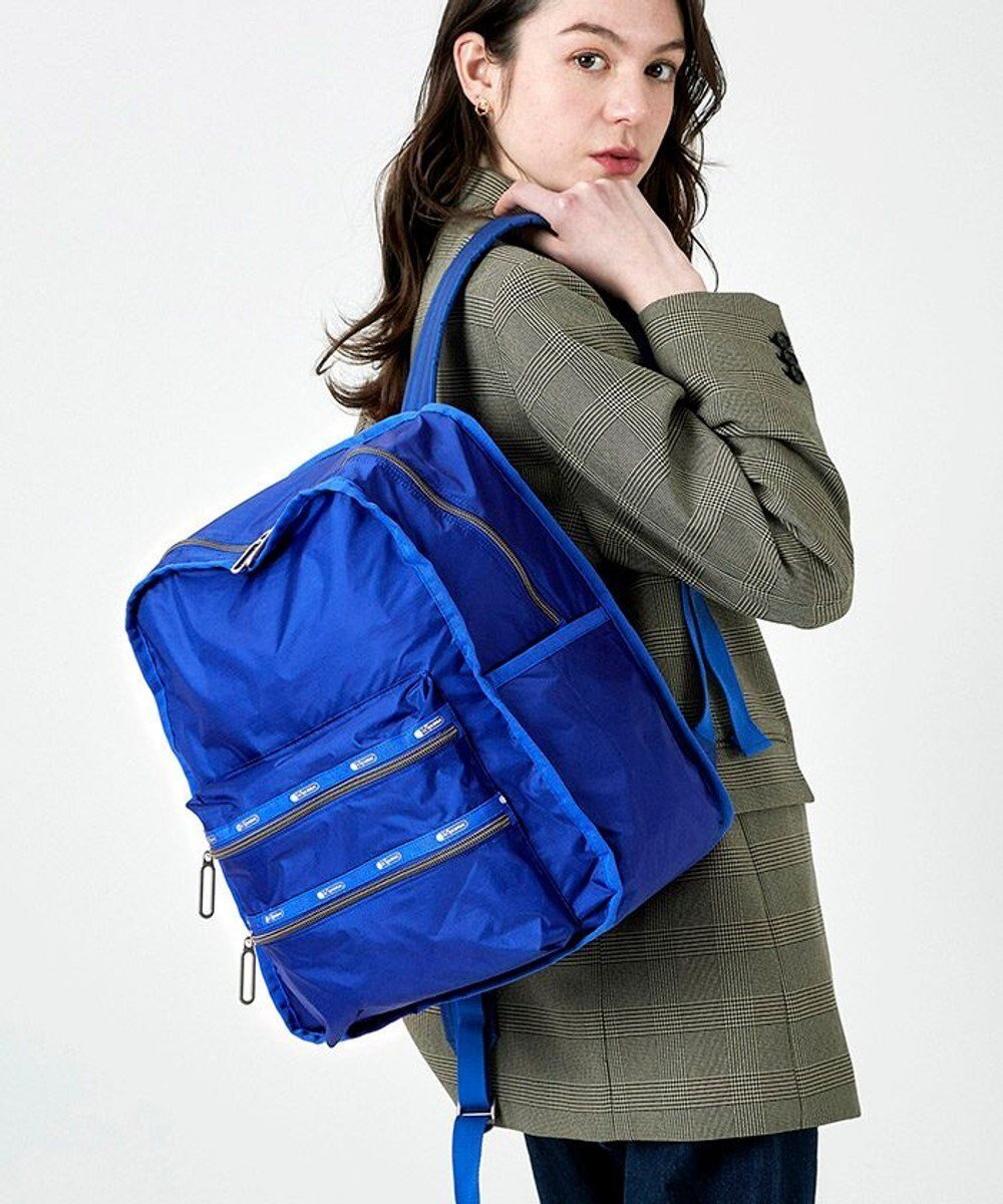 【レスポートサック/LeSportsac】のFUNCTIONAL BACKPACK/ダズリングブルーC インテリア・キッズ・メンズ・レディースファッション・服の通販 founy(ファニー) 　ファッション　Fashion　レディースファッション　WOMEN　バッグ　Bag　アウトドア　Outdoor　クッション　Cushion　軽量　Lightweight　シンプル　Simple　スタイリッシュ　Stylish　トラベル　Travel　定番　Standard　人気　Popularity　プリント　Print　ポケット　Pocket　無地　Plain Color　リュック　Ruck Sack　おすすめ　Recommend　旅行　Travel　ビジネス 仕事 通勤　Business　ダズリングブルーC|ID: prp329100003874280 ipo3291000000025504650