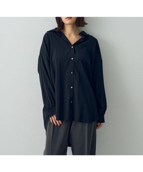 【イェッカ ヴェッカ/YECCA VECCA】 バックギャザーロングシャツ人気、トレンドファッション・服の通販 founy(ファニー) ファッション Fashion レディースファッション WOMEN トップス・カットソー Tops/Tshirt シャツ/ブラウス Shirts/Blouses NEW・新作・新着・新入荷 New Arrivals A/W・秋冬 Aw・Autumn/Winter・Fw・Fall-Winter おすすめ Recommend なめらか Smooth ギャザー Gather コンパクト Compact シャーリング Shirring ボトム Bottom ポケット Pocket リラックス Relax ロング Long |ID:prp329100003882815