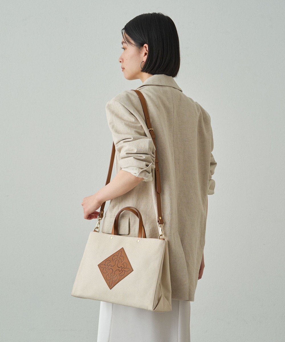 【ラシット/russet】の【2024SS】《SHOPPER》トートバッグM【キャンバス×スクエアワッペン】(CE-1238) 人気、トレンドファッション・服の通販 founy(ファニー) 　ファッション　Fashion　レディースファッション　WOMEN　バッグ　Bag　春　Spring　キャンバス　Canvas　ショルダー　Shoulder　スクエア　Square　財布　Wallet　ハンドバッグ　Handbag　ポケット　Pocket　再入荷　Restock/Back In Stock/Re Arrival　おすすめ　Recommend　日本製　Made In Japan　2024年　2024　2024春夏・S/S　Ss,Spring/Summer,2024　 other-1|ID: prp329100003882867 ipo3291000000026689133