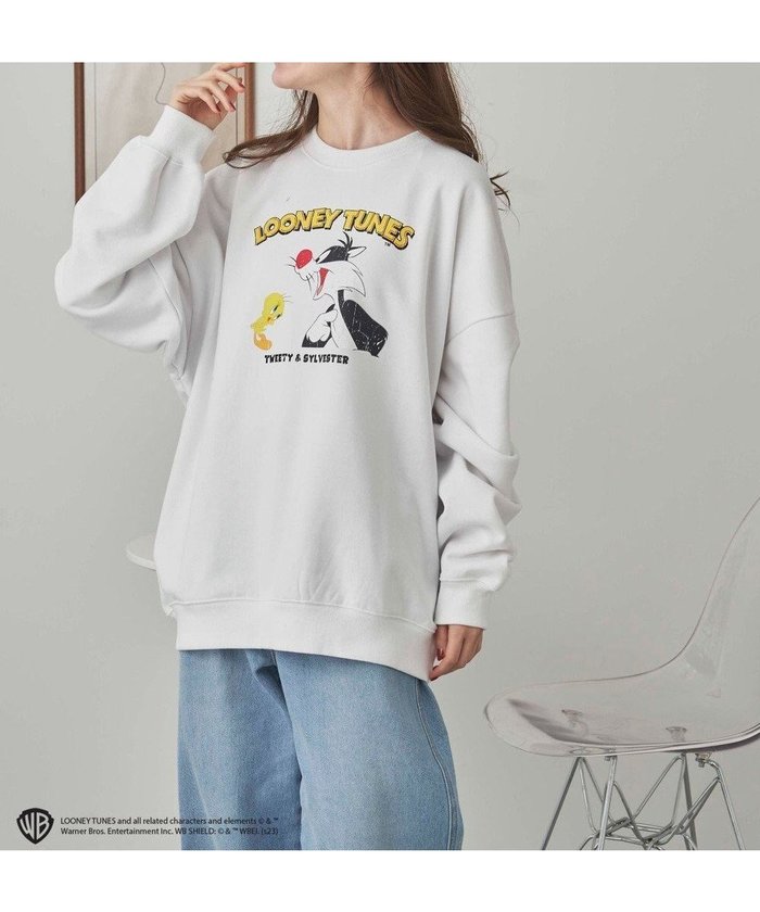 【ウィゴー/WEGO】の別注LOONEY TUNESプルオーバー インテリア・キッズ・メンズ・レディースファッション・服の通販 founy(ファニー) https://founy.com/ ファッション Fashion レディースファッション WOMEN トップス・カットソー Tops/Tshirt パーカ Sweats プルオーバー Pullover スウェット Sweat イラスト Illustration 春 Spring 秋 Autumn/Fall カーゴパンツ Cargo Pants キャップ Cap キャラクター Character スウェット Sweat スマホ Smartphone デニム Denim トレンド Trend フロント Front プリント Print 別注 Special Order 冬 Winter S/S・春夏 Ss・Spring/Summer おすすめ Recommend 夏 Summer |ID: prp329100003885610 ipo3291000000029243575