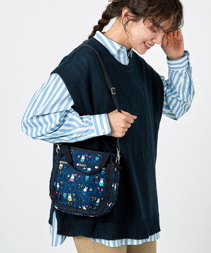 【レスポートサック/LeSportsac】のSMALL JENNI/ミッフィーガーデンフローラル インテリア・キッズ・メンズ・レディースファッション・服の通販 founy(ファニー) https://founy.com/ ファッション Fashion レディースファッション WOMEN キャラクター Character ショルダー Shoulder ハンドバック Handbag フレーム Flame プリント Print ポケット Pocket ポーチ Pouch 財布 Wallet |ID: prp329100003925845 ipo3291000000028404195