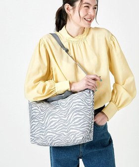 【レスポートサック/LeSportsac】 DELUXE EASY CARRY TOTE/アロイゼブラ人気、トレンドファッション・服の通販 founy(ファニー) ファッション Fashion レディースファッション WOMEN バッグ Bag ポケット Pocket 再入荷 Restock/Back In Stock/Re Arrival ビジネス 仕事 通勤 Business |ID:prp329100003925893