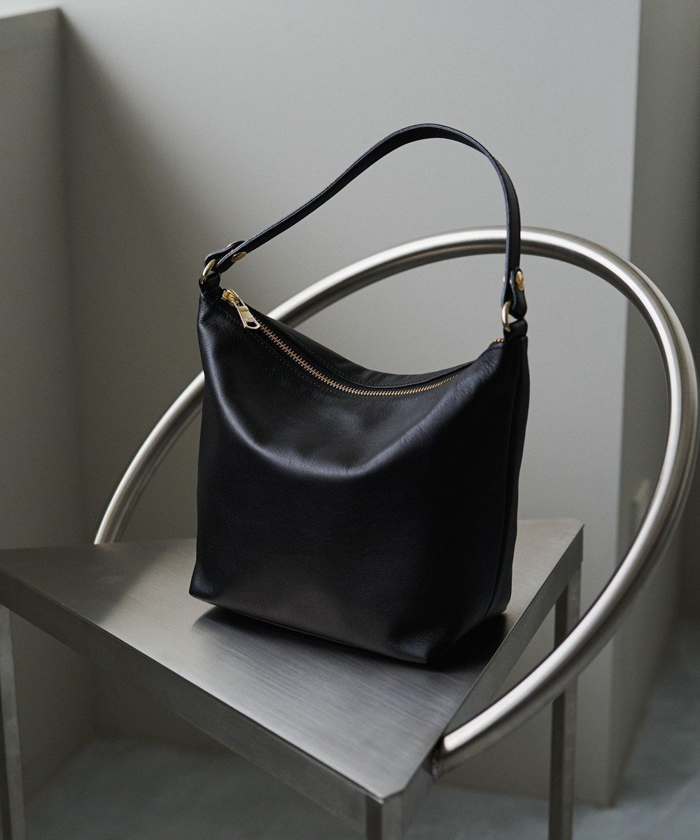 【ラシット/russet】のソフトレザーシンプルショルダーバッグ (CE-1328-WEB) 人気、トレンドファッション・服の通販 founy(ファニー) 　雑誌掲載アイテム　Magazine Items　ファッション雑誌　Fashion Magazines　クラッシィ　CLASSY.　ファッション　Fashion　レディースファッション　Ladies' Fashion Online　5月号　May Issue　コンパクト　Compact　軽量　Lightweight　ショルダー　Shoulder　シンプル　Simple　スマート　Smart　財布　Wallet　雑誌　Magazine　ハンカチ　Handkerchief　ベーシック　Basic　ポケット　Pocket　ポーチ　Pouch　再入荷　Restock/Back In Stock/Re Arrival　NEW・新作・新着・新入荷　New Arrivals　おすすめ　Recommend　日本製　Made In Japan　 other-1|ID: prp329100003938732 ipo3291000000032208926