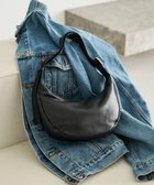 【ラシット/russet】のソフトレザーラウンドショルダーバッグ(CE-1326-WEB) 人気、トレンドファッション・服の通販 founy(ファニー) ファッション Fashion レディースファッション Fashion for Women コンパクト Compact, Small Size 軽量 Lightweight, Ultra Light ショルダー Shoulder, Shoulder Strap シルバー Silver, Metallic Silver シンプル Simple, Minimal トレンド Trend, Trending Now 定番 Standard, Basic Item 人気 Popular, Best Seller ハーフ Half, Half-Length フィット Fit, Slim Fit フォルム Silhouette, Form ベーシック Basic, Essential ポケット Pocket, Pocket Detail 再入荷 Restock / Back in Stock おすすめ Recommended / Our Picks 日本製 Made In Japan エレガント 上品 Elegant thumbnail Black2(シルバー金具)|ID: prp329100003938735 ipo3291000000034848217