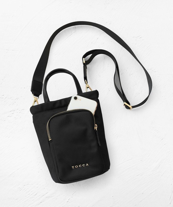 【トッカ/TOCCA】の【撥水】COLLIS NYLON MULTIBAG マルチバッグ インテリア・キッズ・メンズ・レディースファッション・服の通販 founy(ファニー) https://founy.com/ ファッション Fashion レディースファッション Fashion for Women バッグ Bags スマホ Smartphone, Mobile Device スマート Smart, Elegant ハンカチ Handkerchief, Hanky フロント Front, Front Design ポケット Pocket, Pocket Detail ポシェット Pochette, Mini Bag メタル Metal, Metal Parts エレガント 上品 Elegant 旅行 Travel |ID: prp329100003940578 ipo3291000000027696538