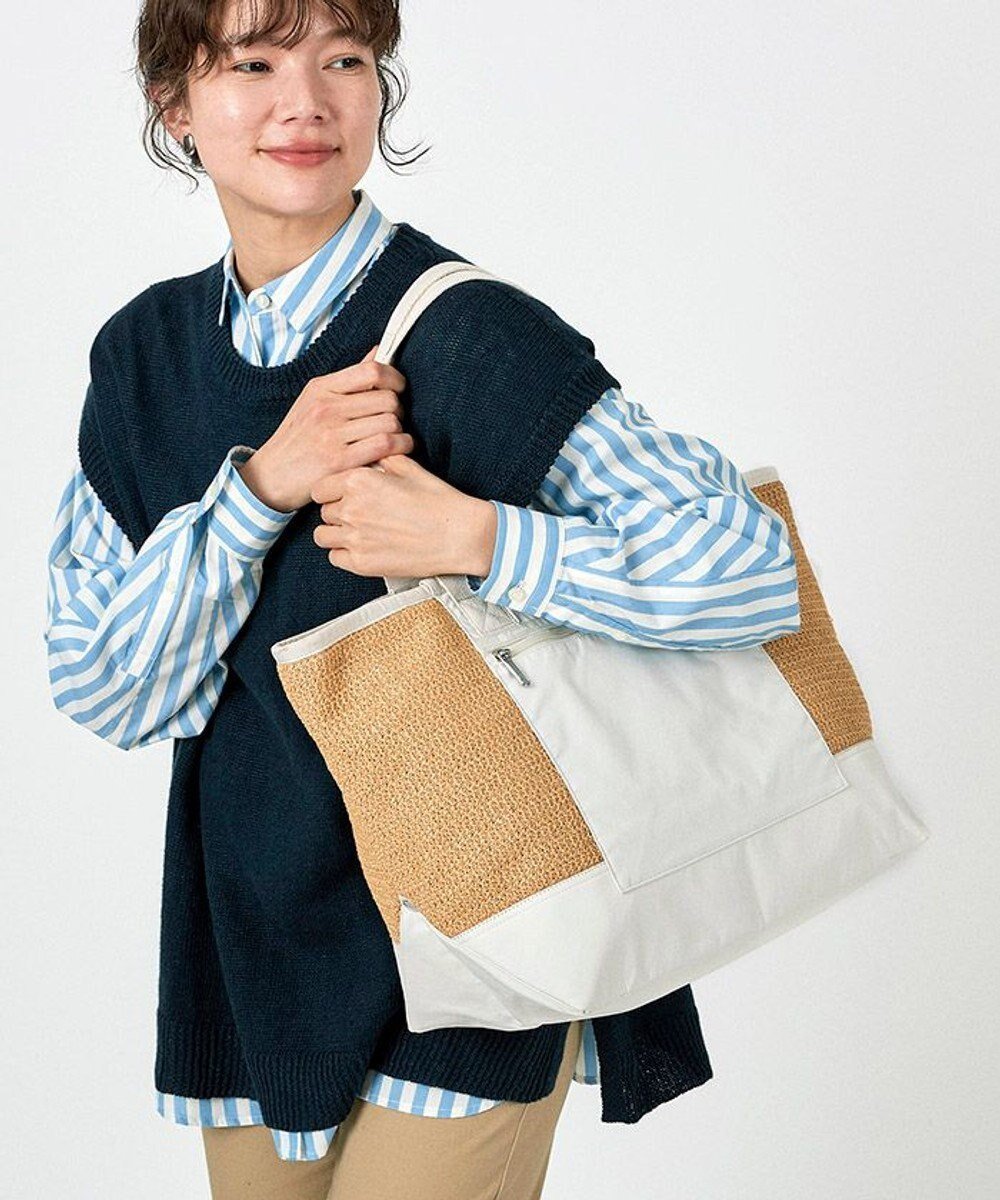 【レスポートサック/LeSportsac】のRAFFIA E/W TOTE/メレンゲラフィア インテリア・キッズ・メンズ・レディースファッション・服の通販 founy(ファニー) 　ファッション　Fashion　レディースファッション　WOMEN　バッグ　Bag　軽量　Lightweight　トラベル　Travel　人気　Popularity　プリント　Print　ポケット　Pocket　ミックス　Mix　ラフィア　Raffia　おすすめ　Recommend　旅行　Travel　ビジネス 仕事 通勤　Business　メレンゲラフィア|ID: prp329100003952322 ipo3291000000026059010