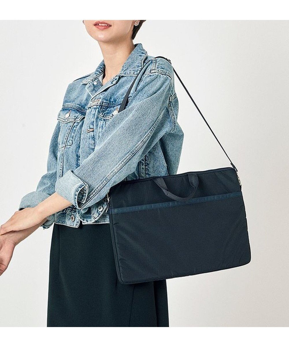 【レスポートサック/LeSportsac】のTH LAPTOP CASE 15/ディープシーブルー 人気、トレンドファッション・服の通販 founy(ファニー) 　ファッション　Fashion　レディースファッション　WOMEN　クッション　Cushion　軽量　Lightweight　シンプル　Simple　スリム　Slim　プリント　Print　ポケット　Pocket　無地　Plain Color　ワーク　Work　おすすめ　Recommend　ギフト プレゼント　Gift Present　ビジネス 仕事 通勤　Business　 other-1|ID: prp329100003972712 ipo3291000000026193461