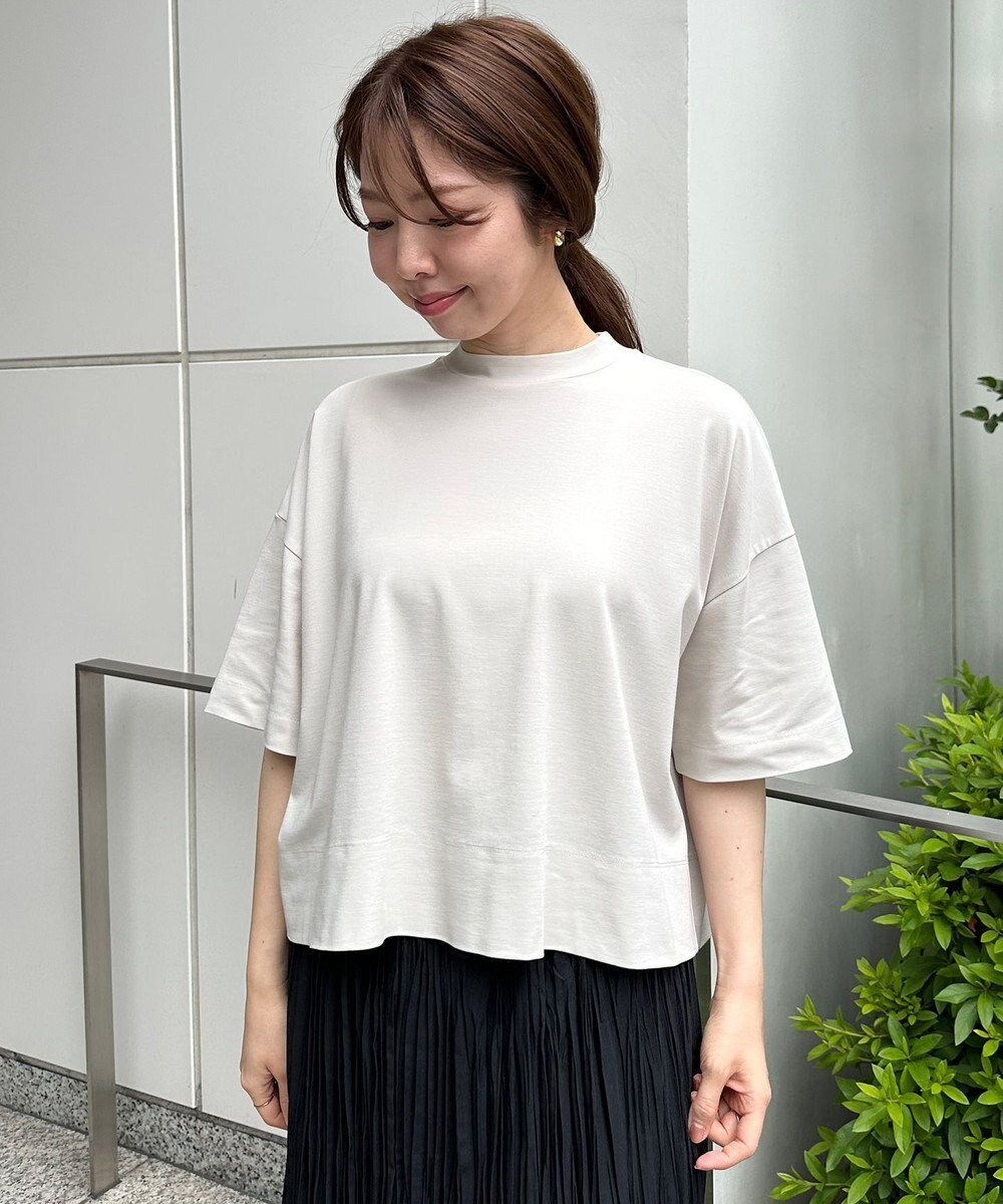 【アンフィーロ 自由区/UNFILO】の【洗える/接触冷感】BEAUTY FORM クロップドワイドTシャツ インテリア・キッズ・メンズ・レディースファッション・服の通販 founy(ファニー) 　ファッション　Fashion　レディースファッション　Fashion for Women　トップス・カットソー　Cut & Sew Tops　シャツ・ブラウス・オフィスカジュアル　Elegant Blouses & Button-Ups　ロングTシャツ・Tシャツ　Longline T-Shirts & Tees　カットソー・ベーシックTシャツ　Cut-and-Sewn Tops / Stretch Tees & Basics　春　Spring　洗える　Machine Washable　カットソー　Cut and Sewn Top　クロップド　Cropped, Short Length　軽量　Lightweight, Ultra Light　シンプル　Simple, Minimal　ストレッチ　Stretch, Stretchy Fabric　雑誌　Magazine, Fashion Magazine　バランス　Balance, Style Balance　ボトム　Bottoms, Lower Wear　ワイド　Wide, Wide Fit　S/S・春夏　SS, Spring/Summer, Warm Season　おすすめ　Recommended / Our Picks　夏　Summer　グレージュ|ID: prp329100003975278 ipo3291000000029650234
