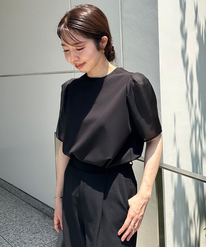 【アンフィーロ 自由区/UNFILO】の【洗える/接触冷感】BEAUTY FORM シアースリーブTシャツ インテリア・キッズ・メンズ・レディースファッション・服の通販 founy(ファニー) https://founy.com/ ファッション Fashion レディースファッション Fashion for Women トップス・カットソー Cut & Sew Tops シャツ・ブラウス・オフィスカジュアル Elegant Blouses & Button-Ups ロングTシャツ・Tシャツ Longline T-Shirts & Tees カットソー・ベーシックTシャツ Cut-and-Sewn Tops / Stretch Tees & Basics 春 Spring 洗える Machine Washable カットソー Cut and Sewn Top コンビ Combo, Combination Style 軽量 Lightweight, Ultra Light ストレッチ Stretch, Stretchy Fabric スリーブ Sleeve, Long Sleeve / Short Sleeve デニム Denim, Jeans Material ボトム Bottoms, Lower Wear S/S・春夏 SS, Spring/Summer, Warm Season おすすめ Recommended / Our Picks 夏 Summer エレガント 上品 Elegant |ID: prp329100003975279 ipo3291000000033708701