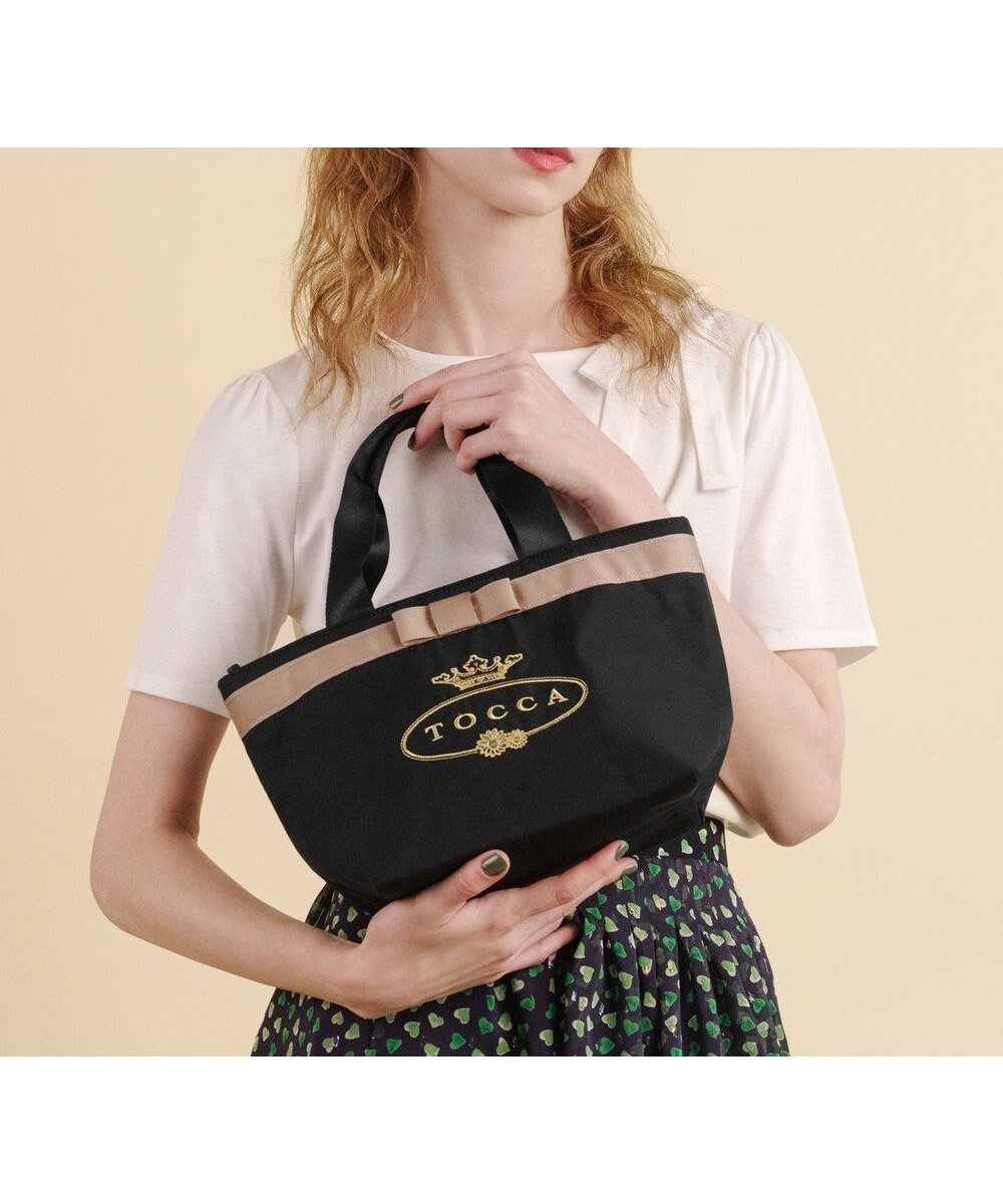 【トッカ/TOCCA】の【WEB&一部店舗限定】POINT OF RIBBON COOLERBAG クーラーバッグ 人気、トレンドファッション・服の通販 founy(ファニー) 　ファッション　Fashion　レディースファッション　WOMEN　バッグ　Bag　2024年　2024　2024-2025秋冬・A/W　Aw/Autumn/Winter/Fw/Fall/2024-2025　A/W・秋冬　Aw・Autumn/Winter・Fw・Fall-Winter　冬　Winter　おすすめ　Recommend　ギフト プレゼント　Gift Present　シンプル　Simple　ハンドバッグ　Handbag　ポケット　Pocket　メッシュ　Mesh　エレガント 上品　Elegant　夏　Summer　財布　Wallet　ビジネス 仕事 通勤　Business　 other-1|ID: prp329100003988120 ipo3291000000027230453